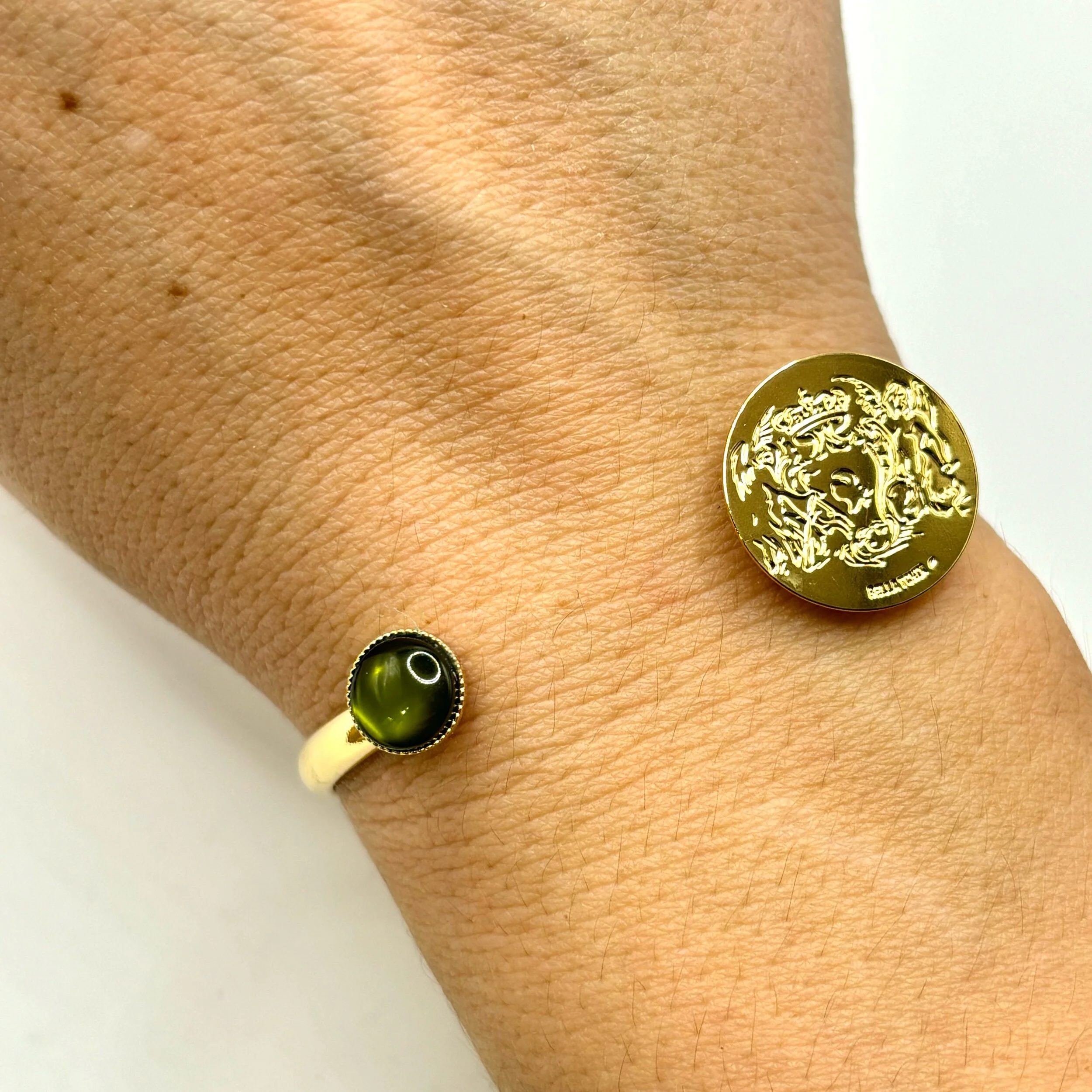 8CE8DF27-9DBD-452C-A778-53B44EDD1396