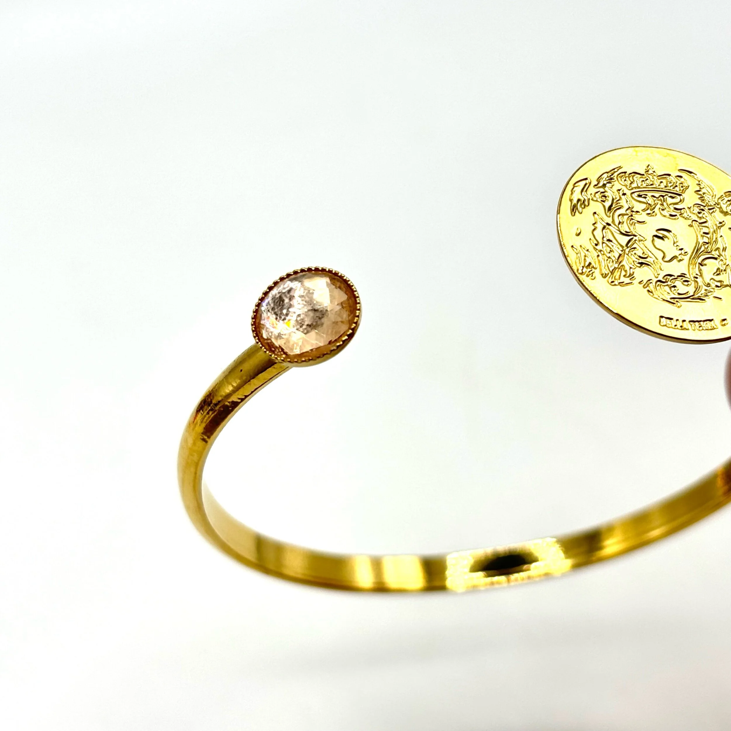 70FA2B73-3A60-4951-B63B-59CEBF4A7E79