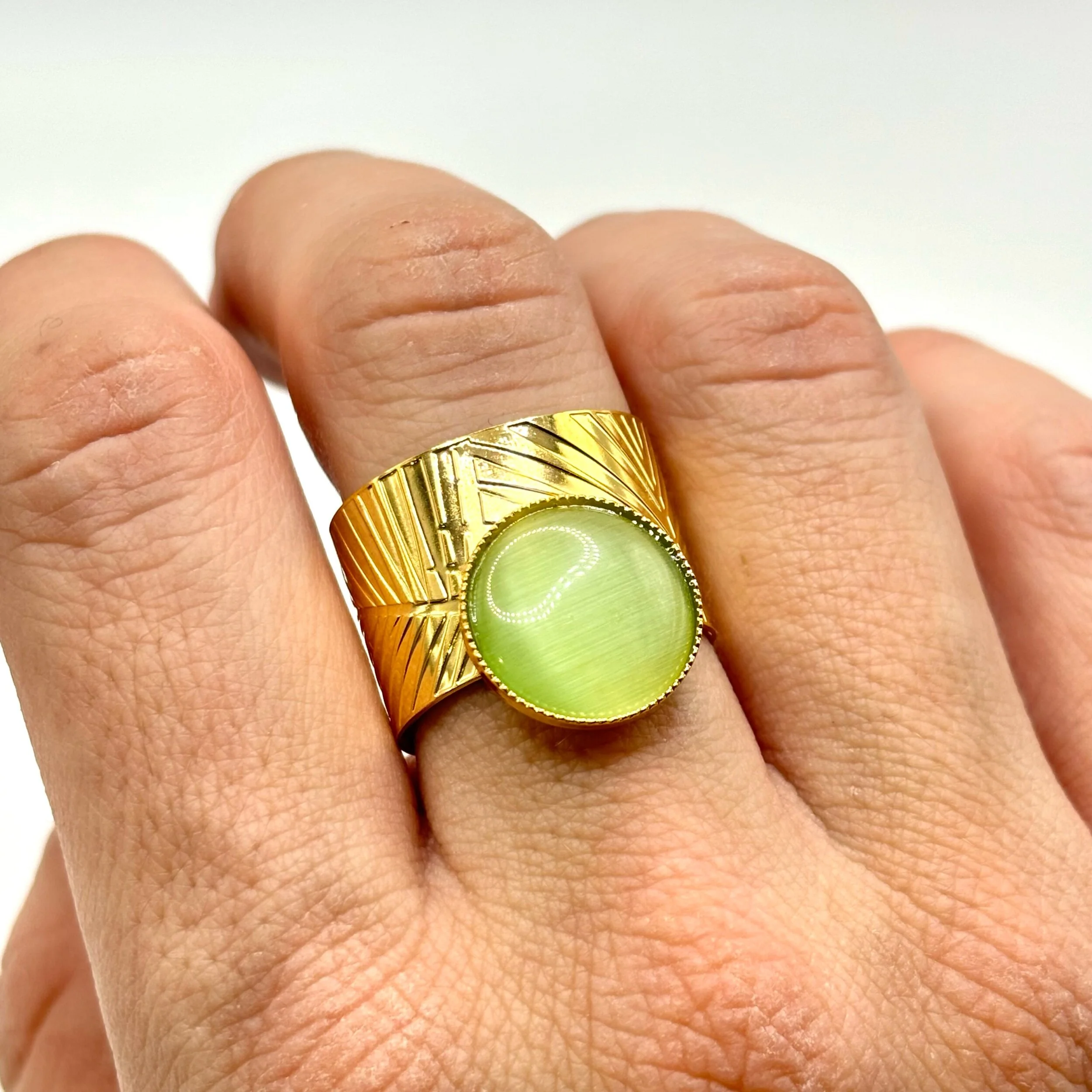 5FDD7C0A-B821-4C28-995A-B7B93CB1AE43