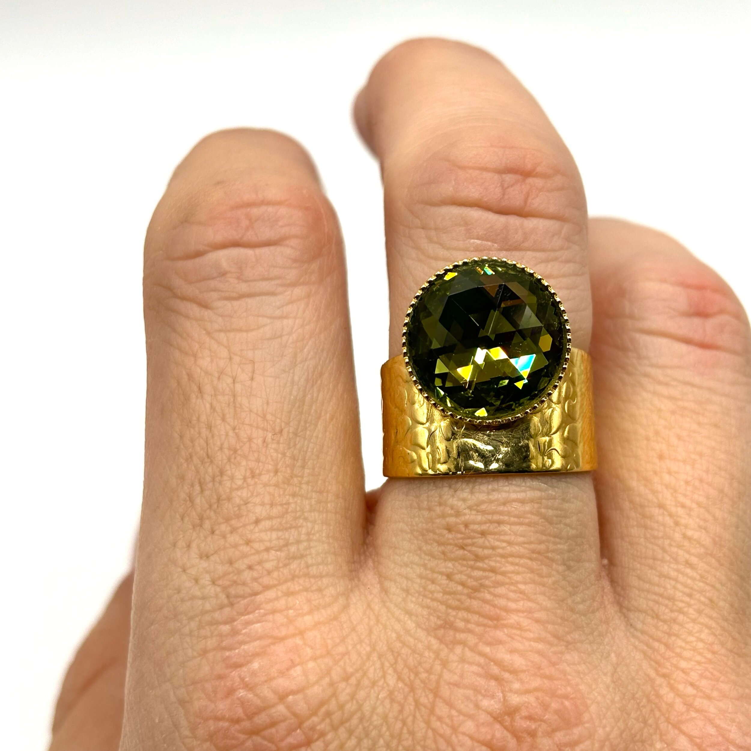 947F8711-6A90-4FDE-AB9D-30F5B3844684