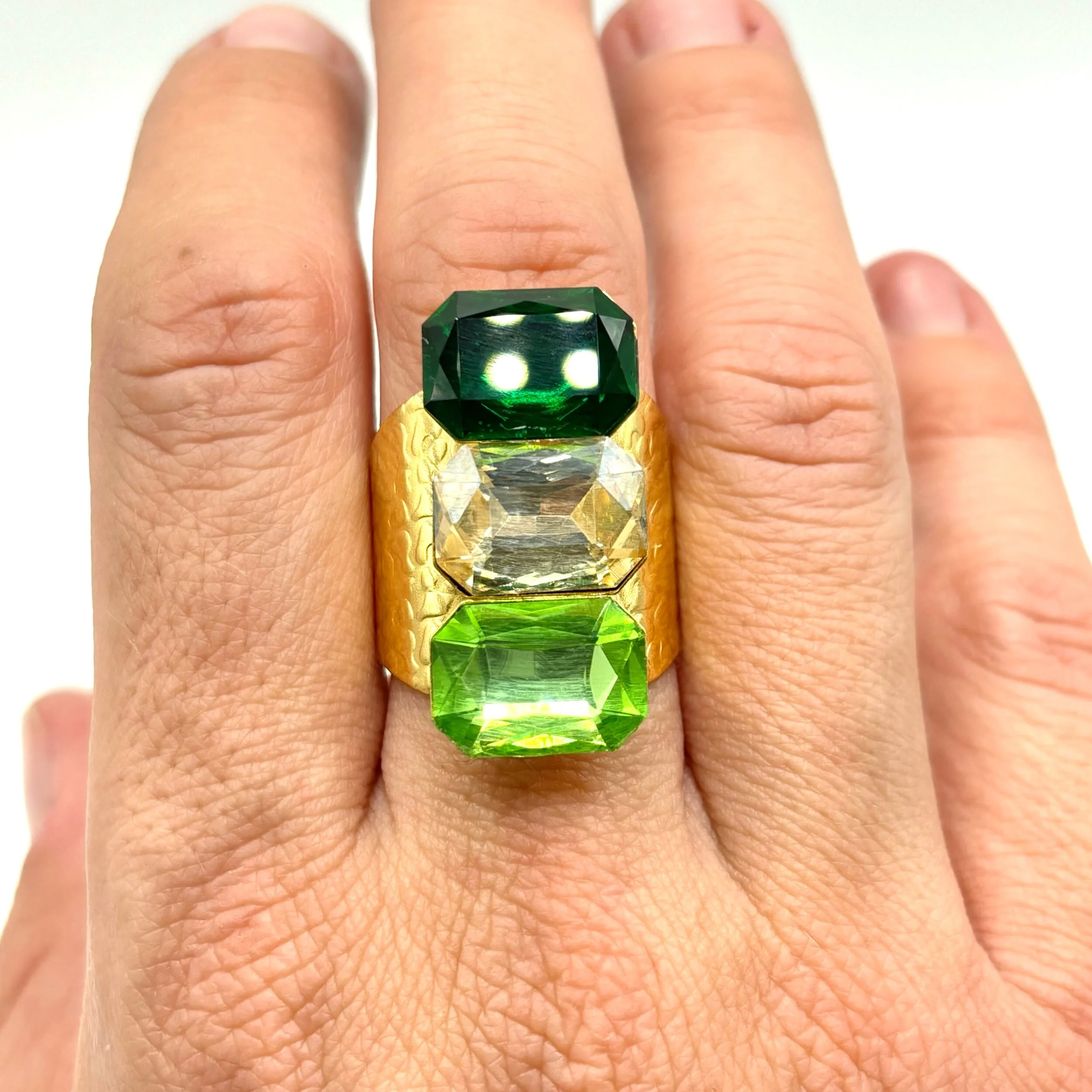 89F21487-3E20-4979-805E-661198FC076C