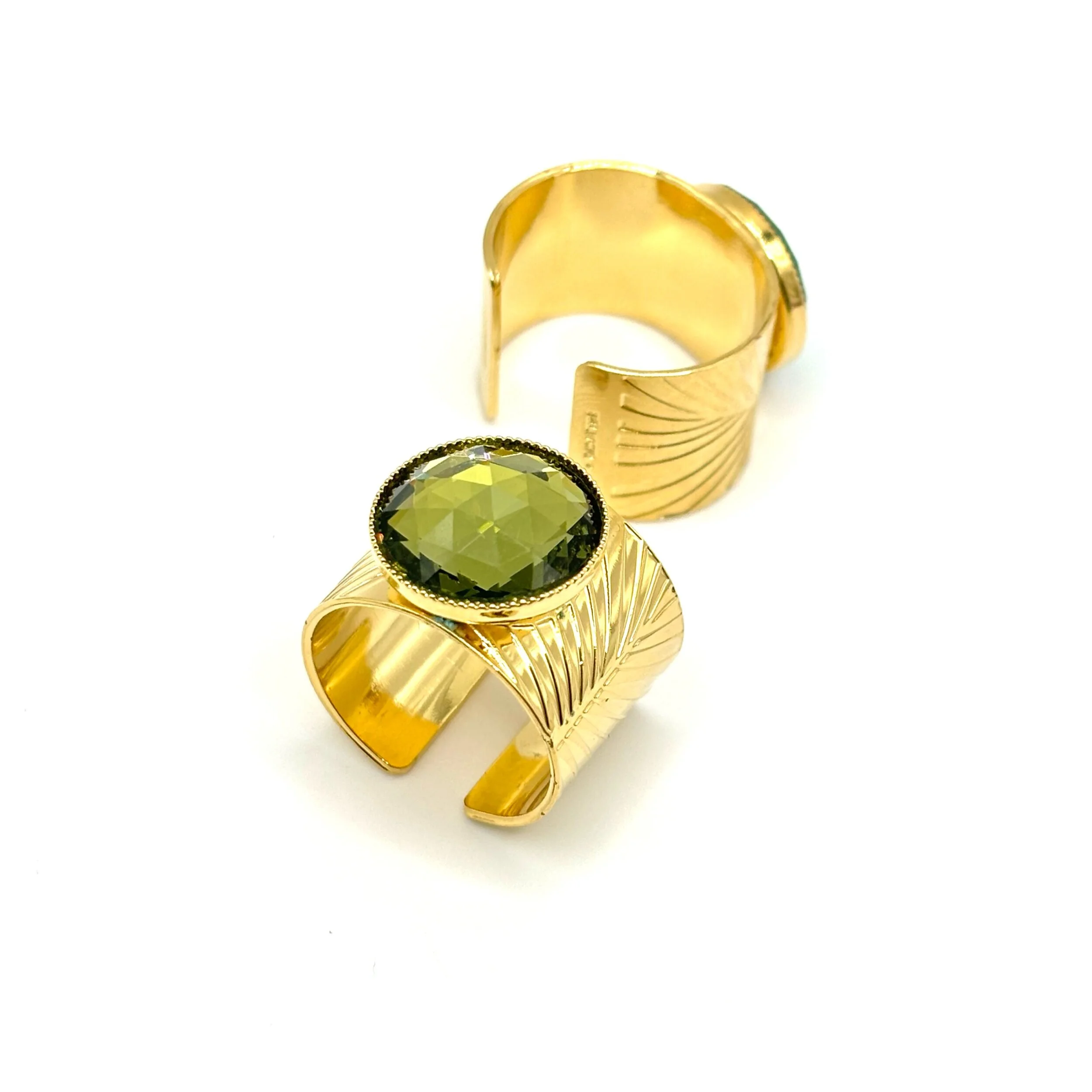 C8ADF4C7-8C82-4950-BA0E-E18798D526BD