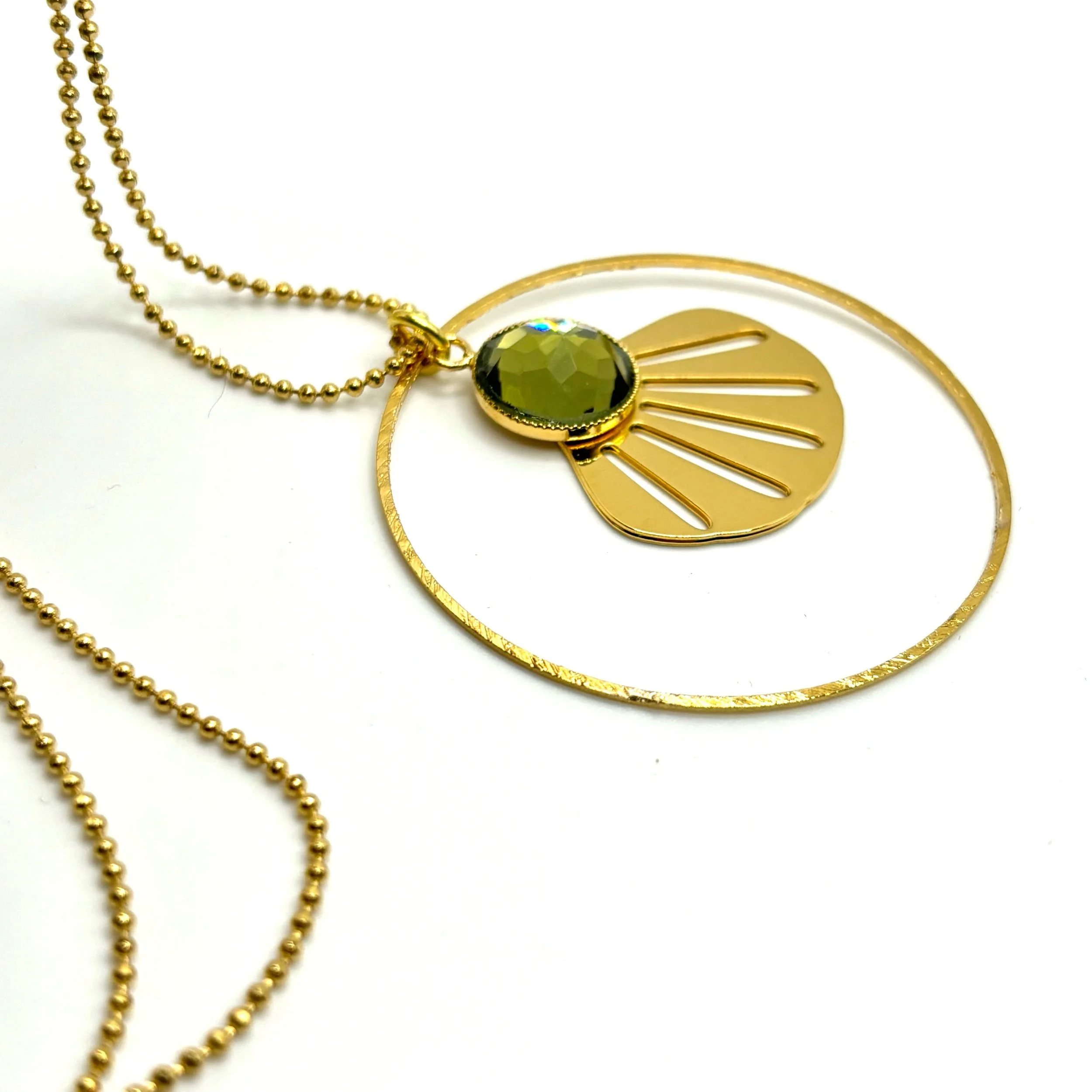 B4F738F7-CE7D-4BDC-95B6-BFF3D29E1153