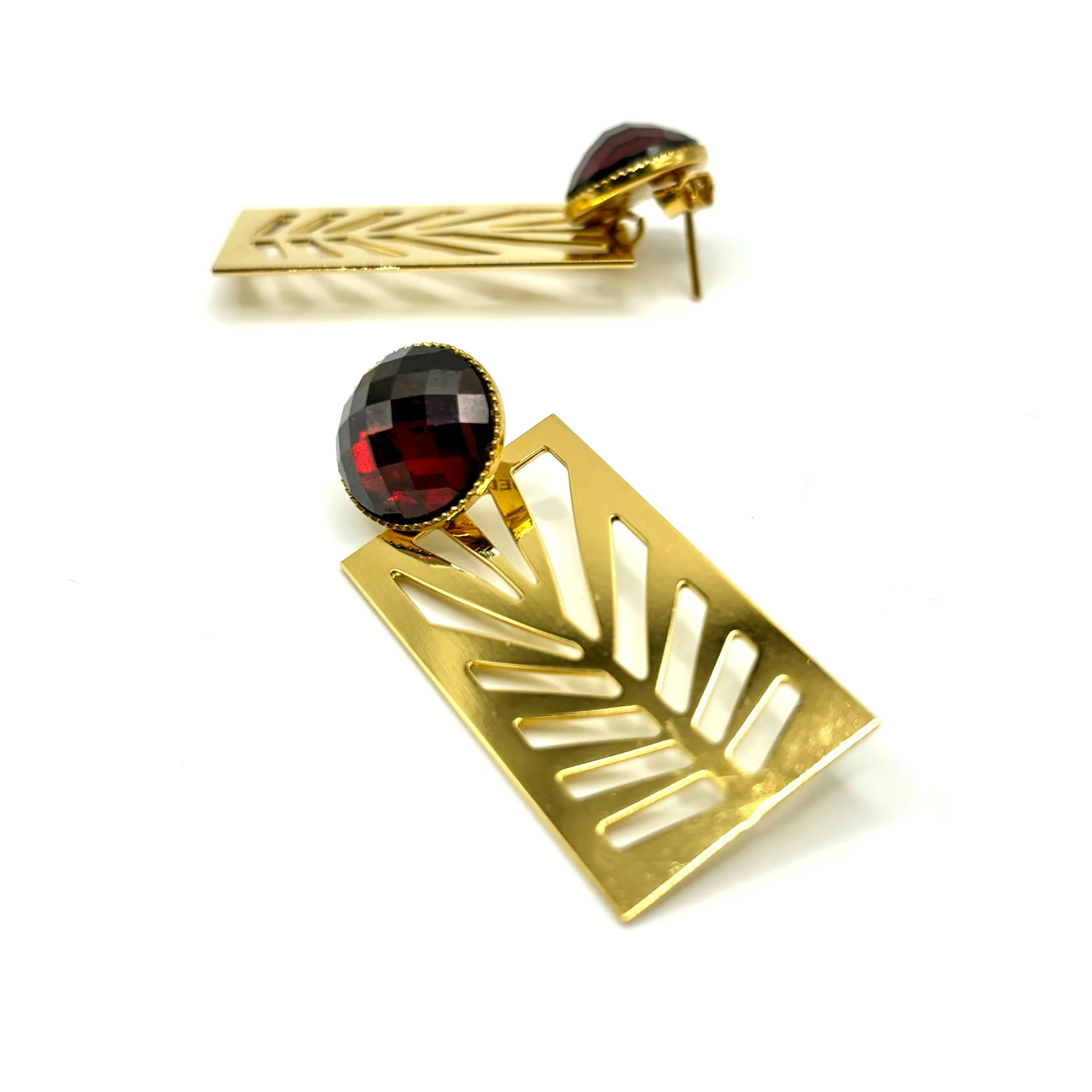 DA6DF3AC-A847-49EA-A77F-1BDDBD94F9FA