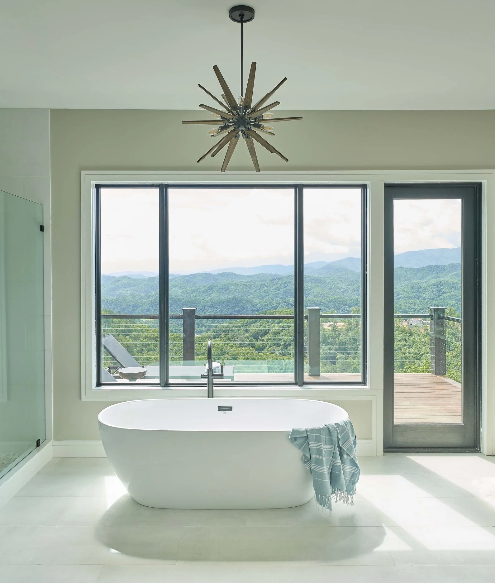 Selecting the Best Statement Lighting