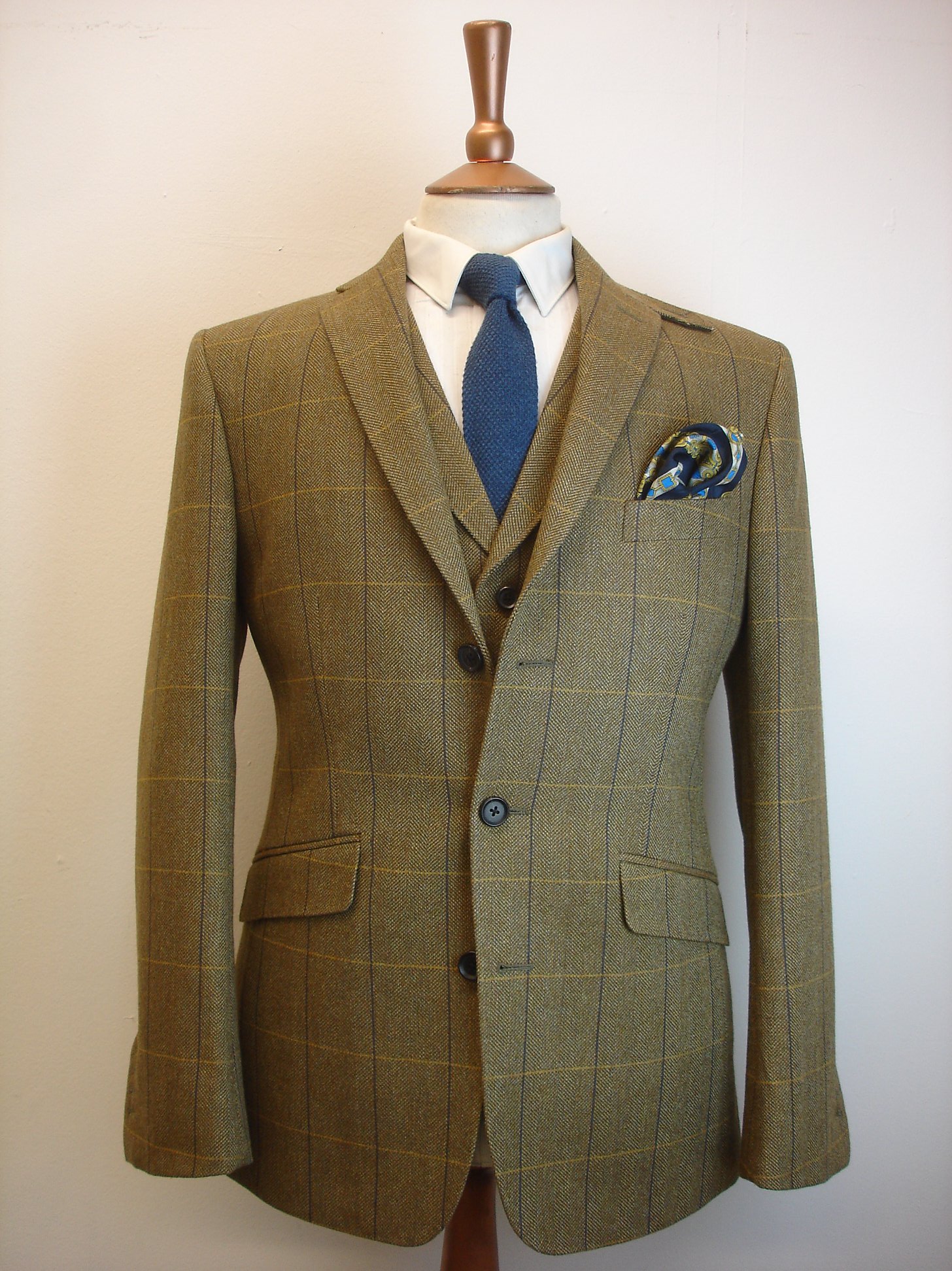 4 Piece Tweed Suit in Porter & Harding Hartwist — TWEED ADDICT