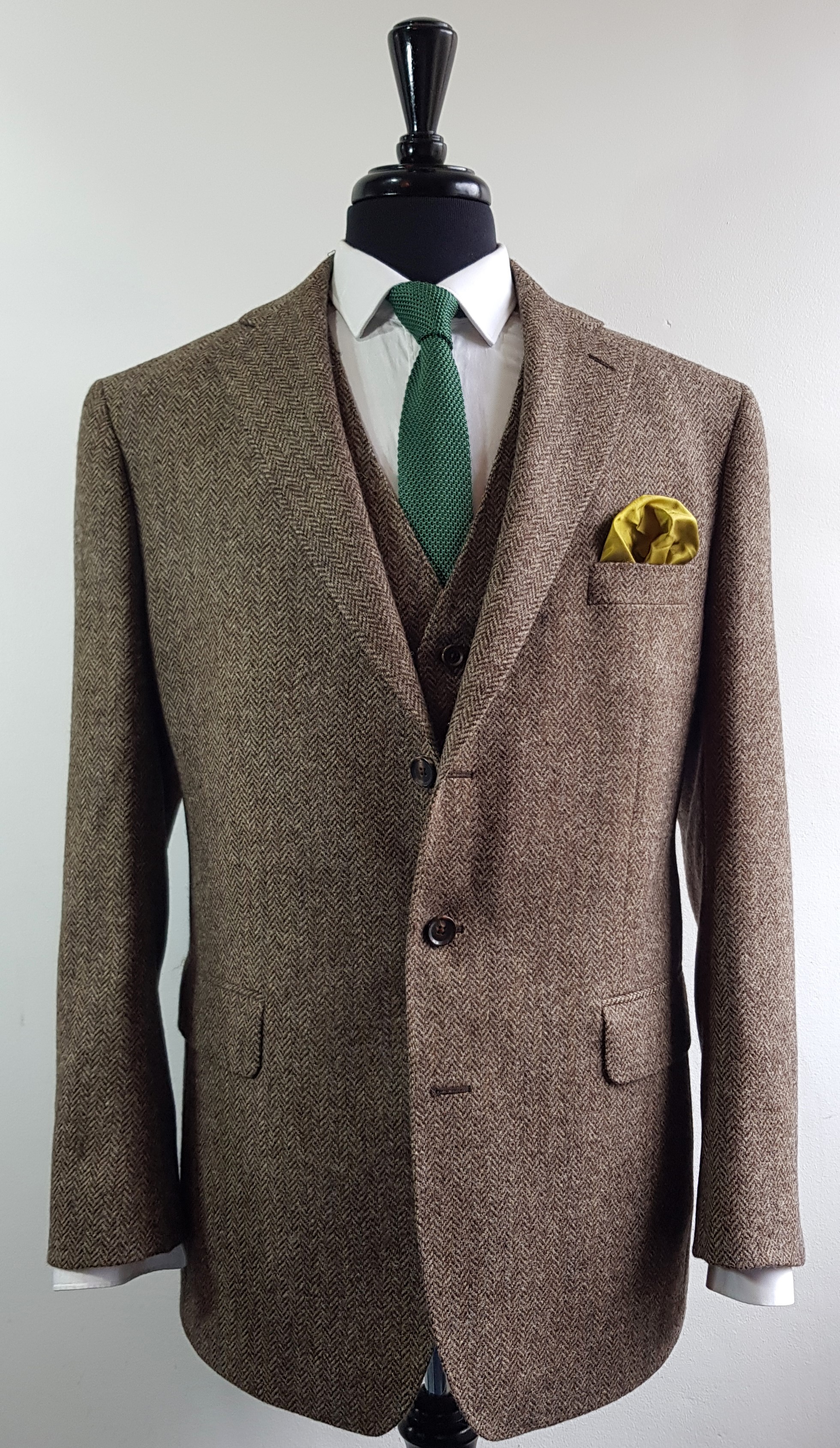 Brown herringbone 3 piece tweed suit (10).jpg