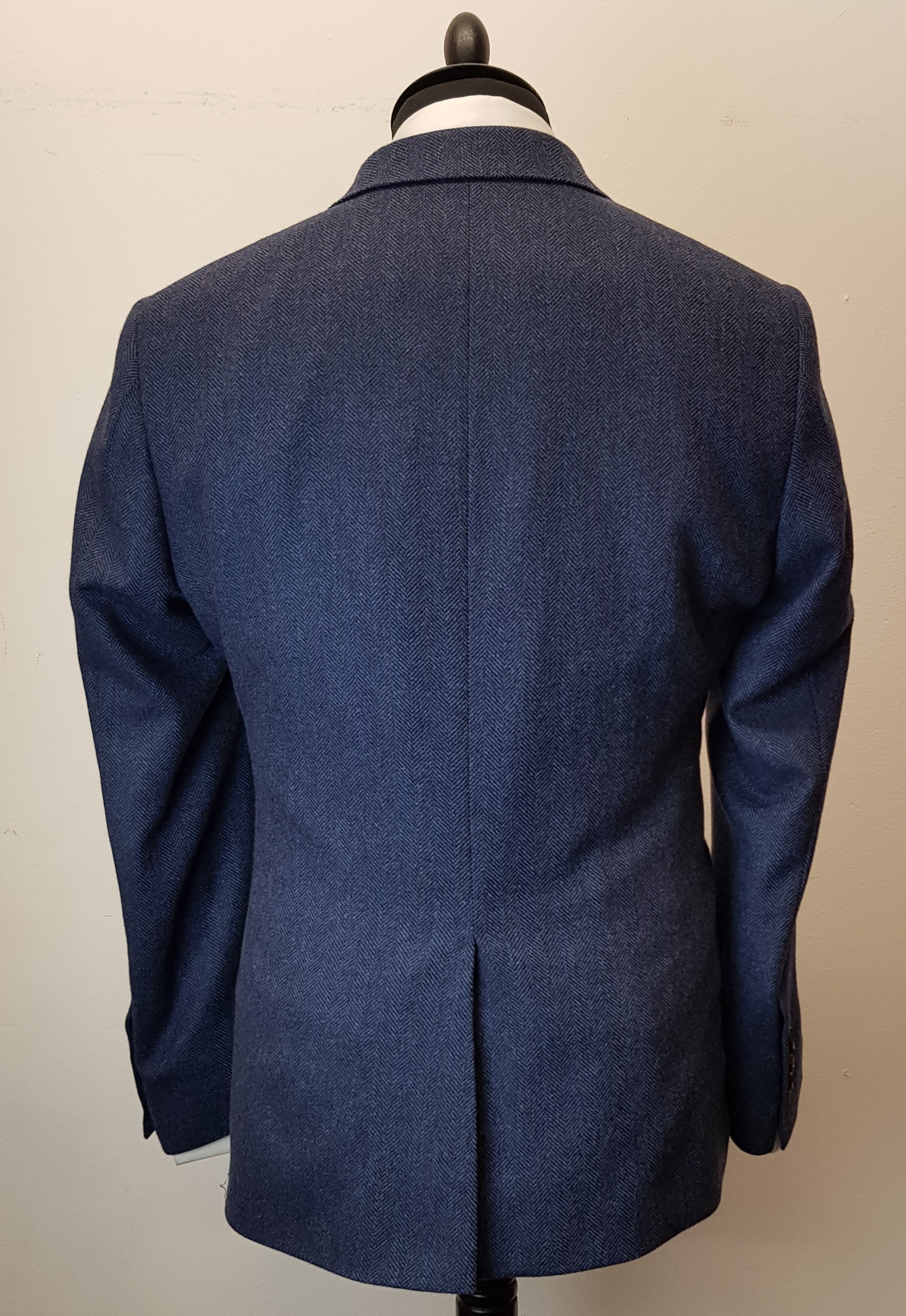 3 piece tweed suit in blue herringbone extra fine merino (8).jpg
