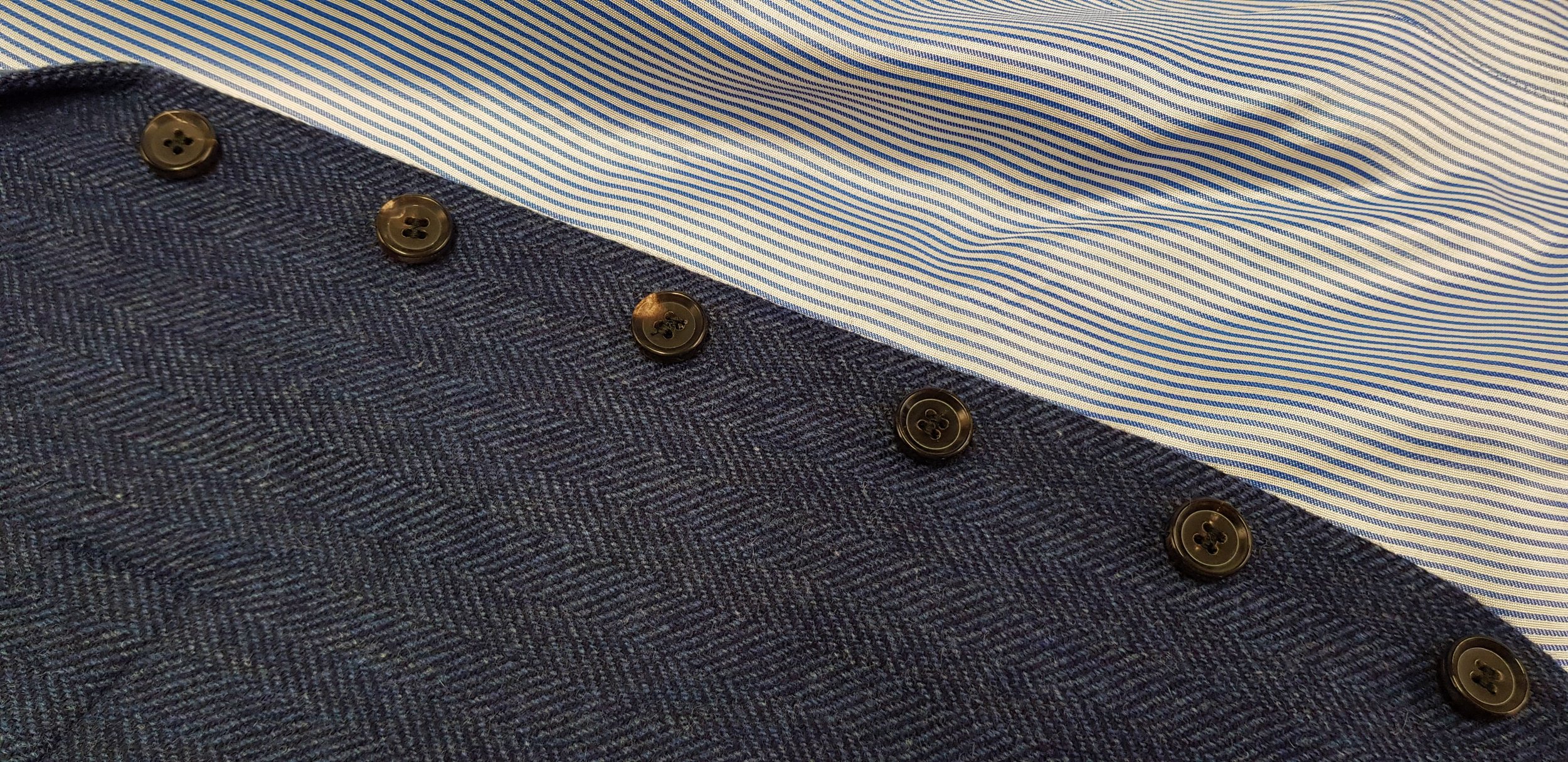 3 piece tweed suit in blue herringbone extra fine merino (15).jpg