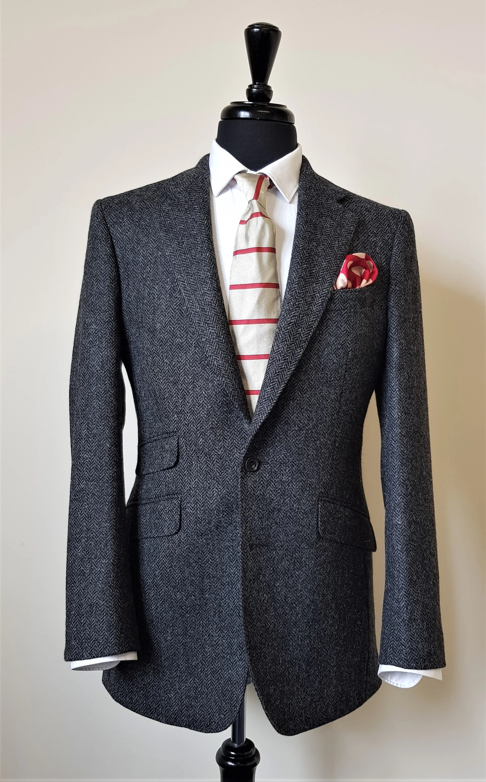 Grey Herringbone Shetland Tweed Jacket (12).jpg
