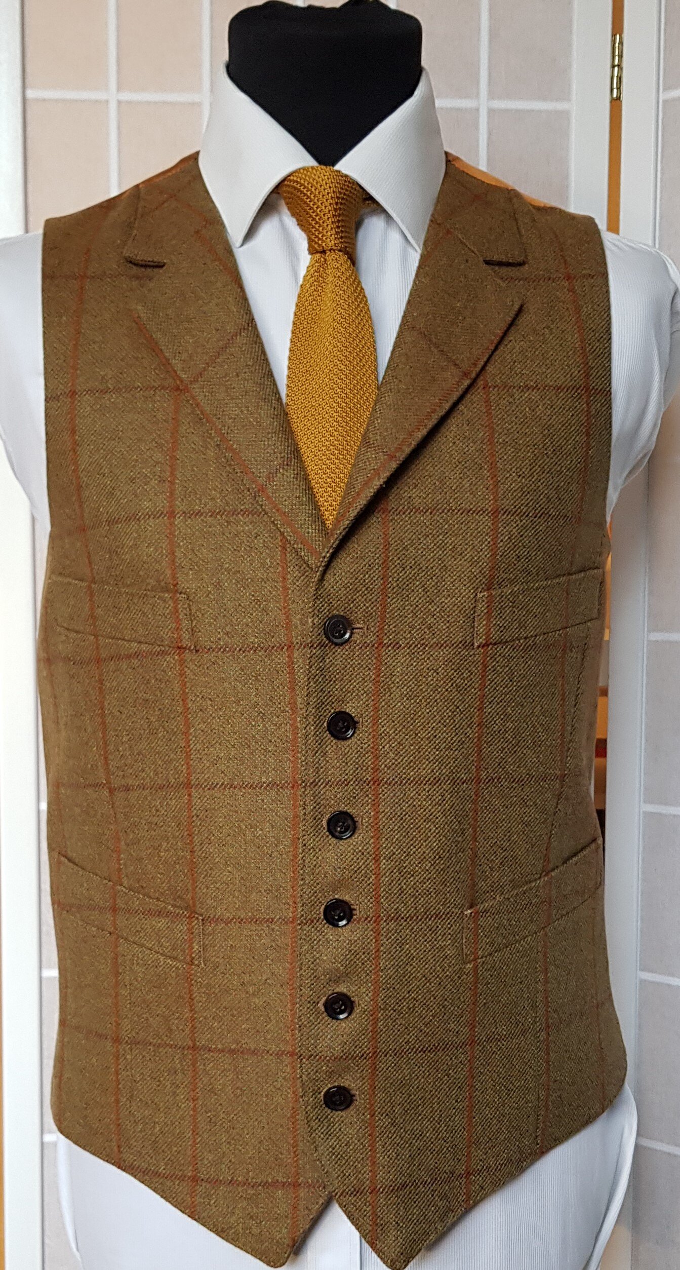3 piece suit in Glenroyal tweed (2).jpg