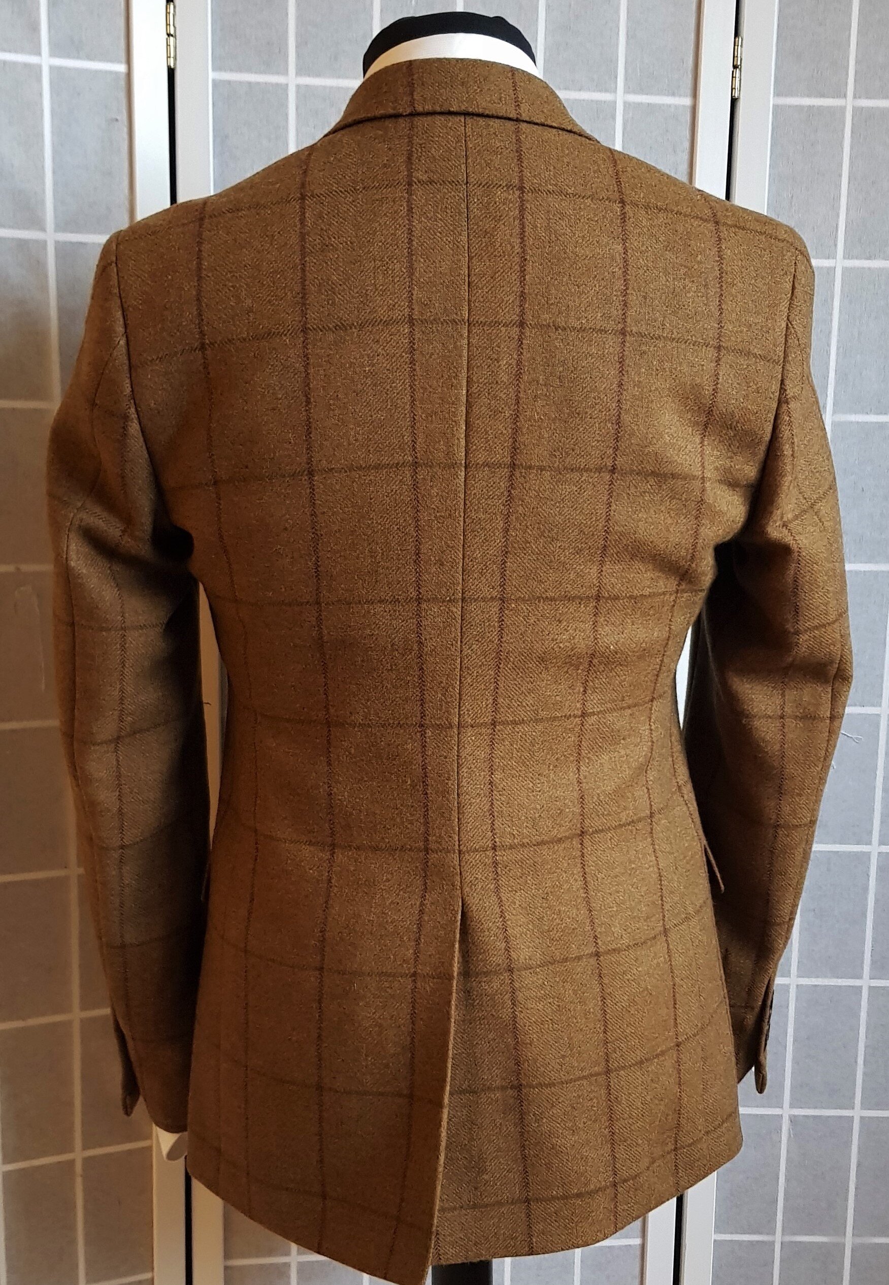 3 Piece Suit in Glenroyal Tweed (7).jpg