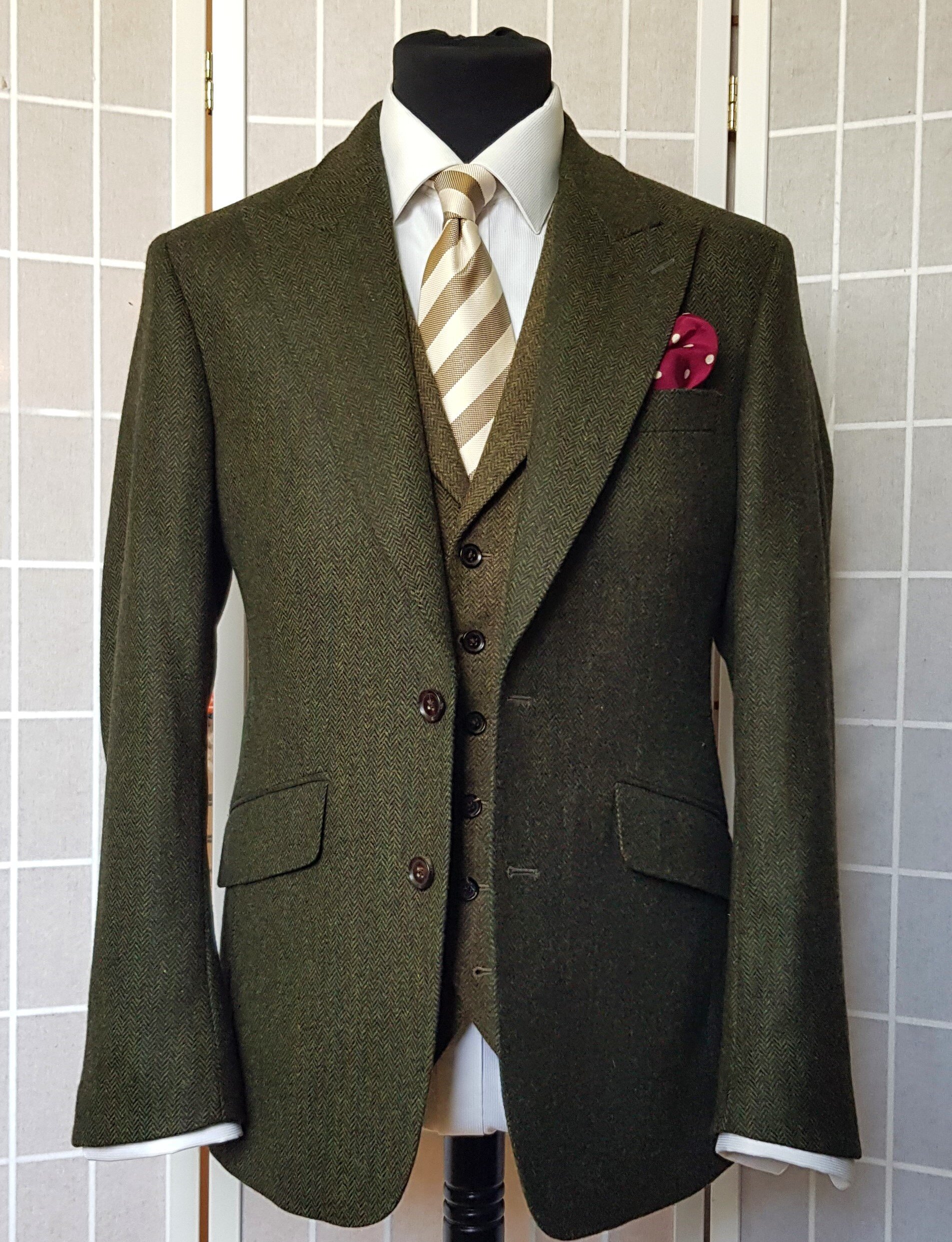 3 Piece Suit in Merino Lambswool Tweed (7).jpg
