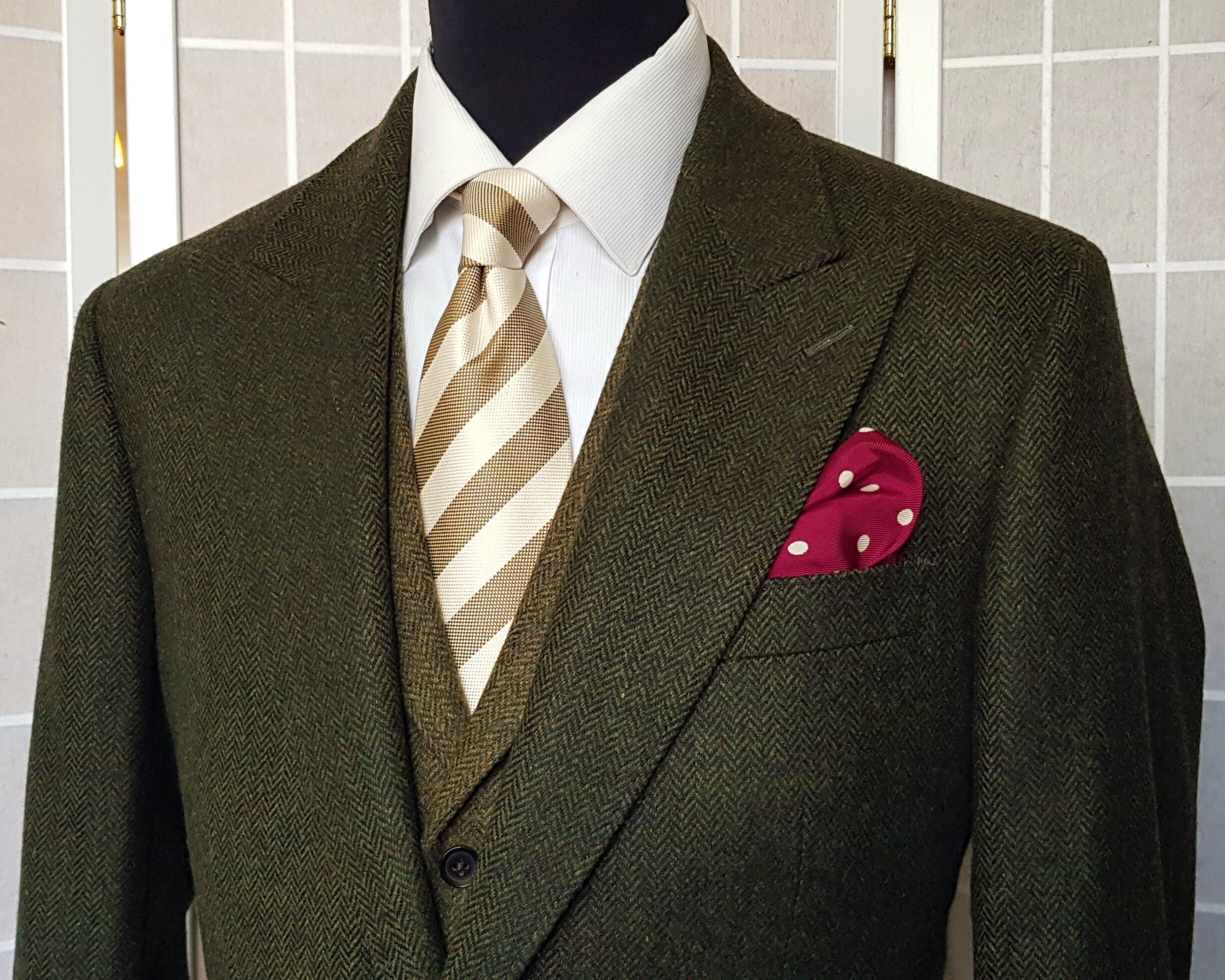 3 Piece Suit in Merino Lambswool Tweed (18).jpg
