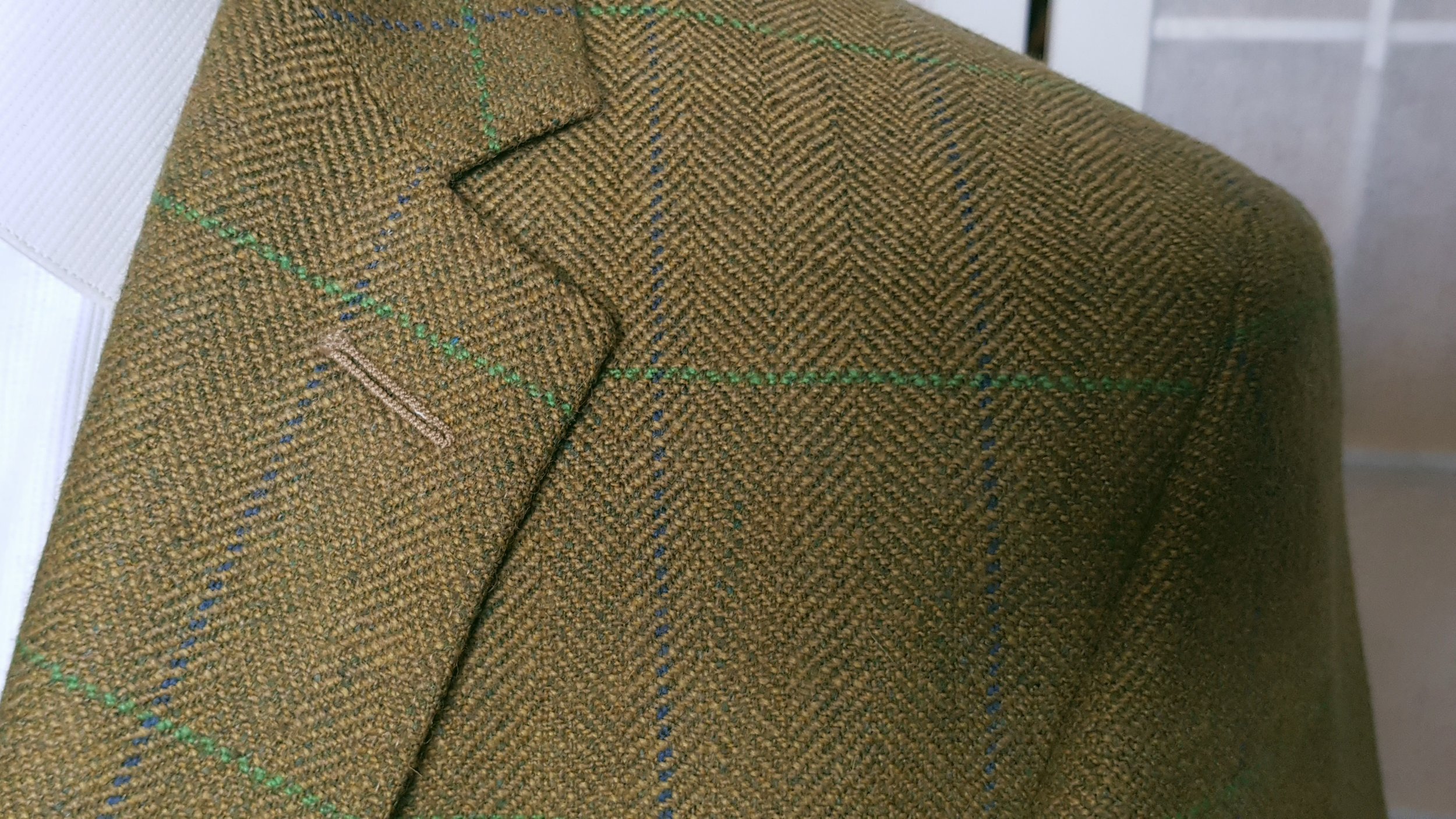 3 Piece suit in Glenroyal Tweed (6).jpg