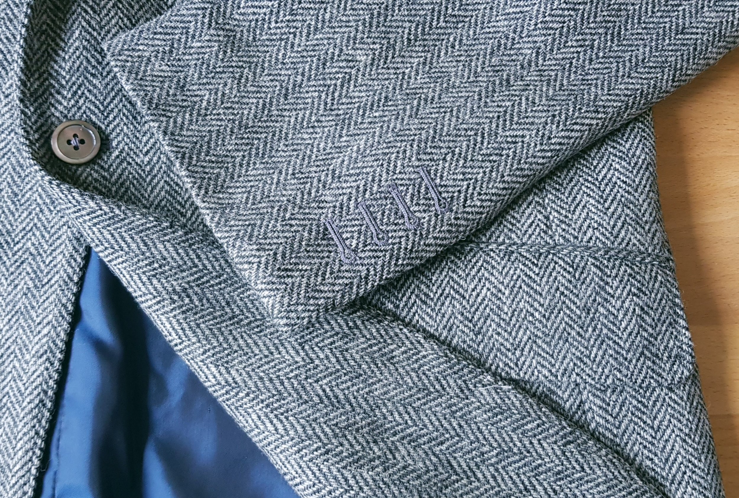 Holland & Sherry Grey Herringbone Tweed Jacket (10).jpg