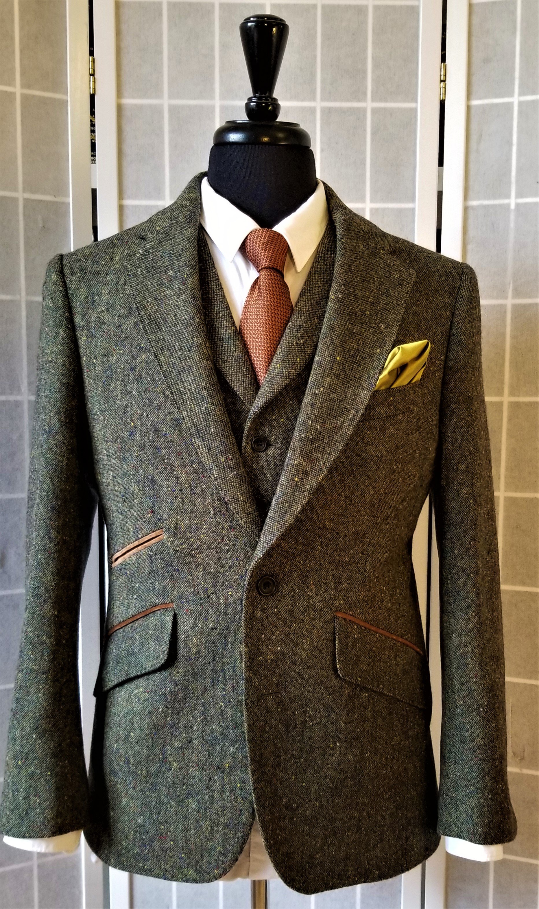 3 Piece suit in Lightweight Green Tweed (7).jpg