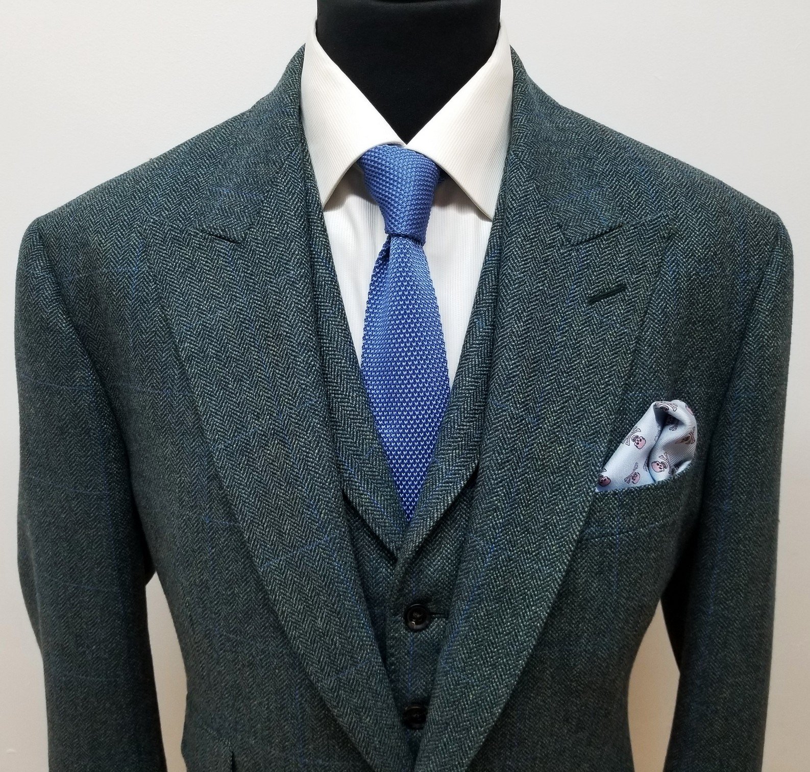 3 Piece suit in Lovat Mill Teviot tweed (7).jpg