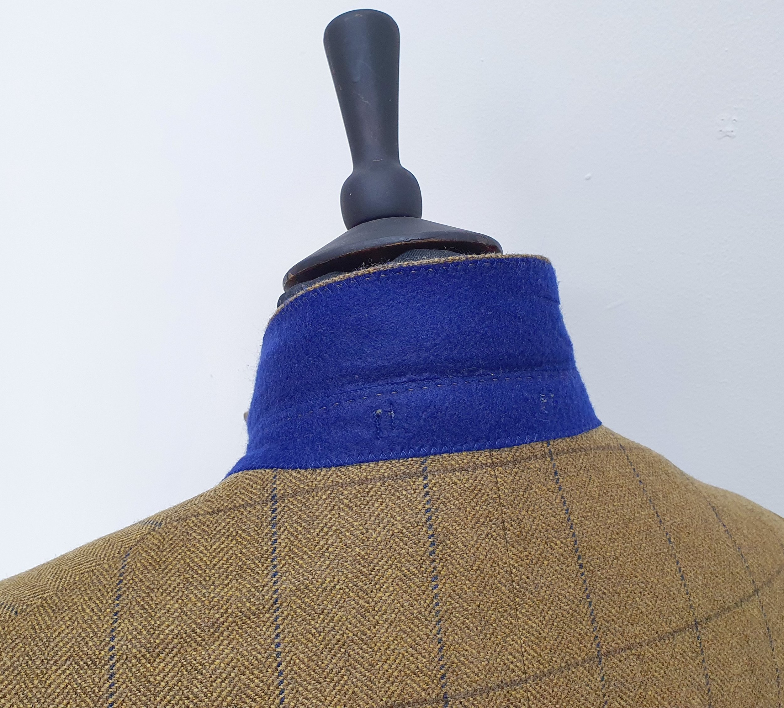 2 Piece suit in porter and harding Glenroyal tweed (7).jpg