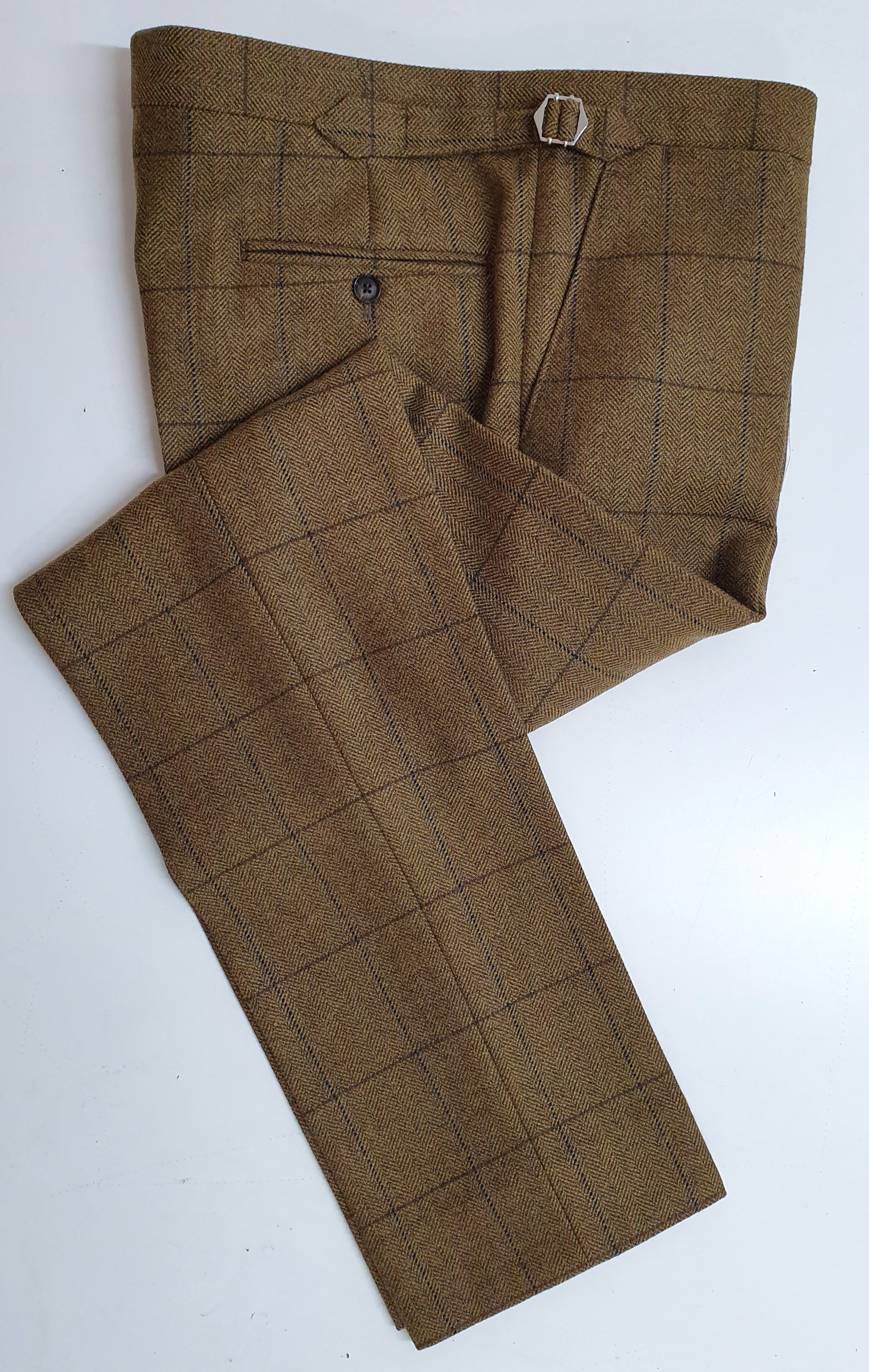 2 Piece suit in porter and harding Glenroyal tweed (12).jpg