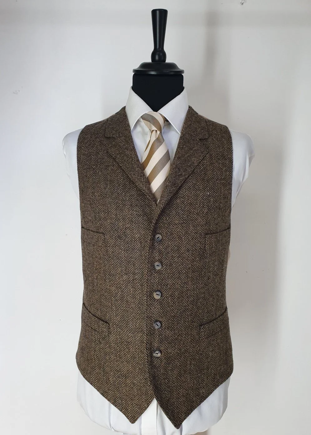 3 Piece Suit in Shetland Herringbone Tweed (2).jpg