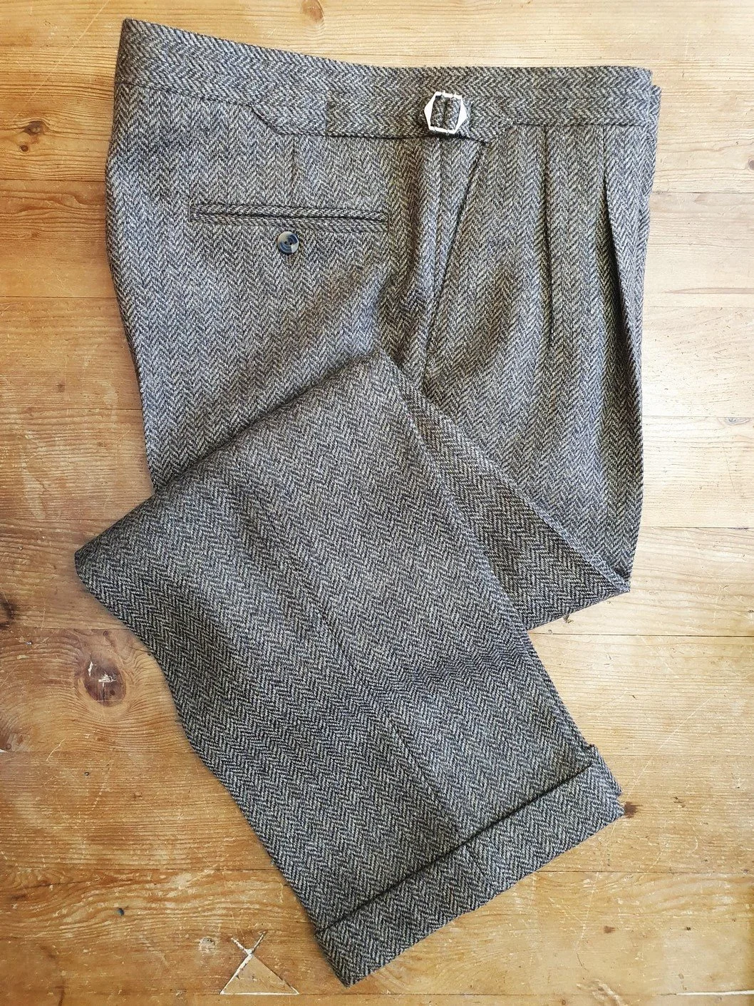 3 Piece Suit in Shetland Herringbone Tweed (16).jpg