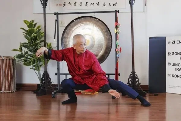 Dr. Wu Mingjie of Fengyang Daoist TCM Practicing Tai Chi​