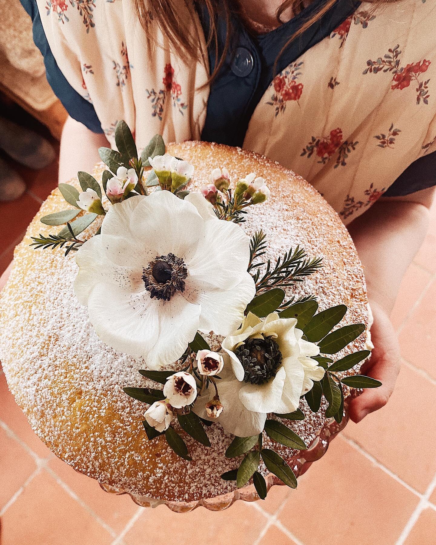 Calories? I think you mean delicious points. Life is what you bake of it 🤍🍰

Sunday baking with my girl, traditional Victorian sponge creation, filled with strawberry &amp; champagne jam, fresh strawbs and whipped cream. Topped with Flora&rsquo;s f