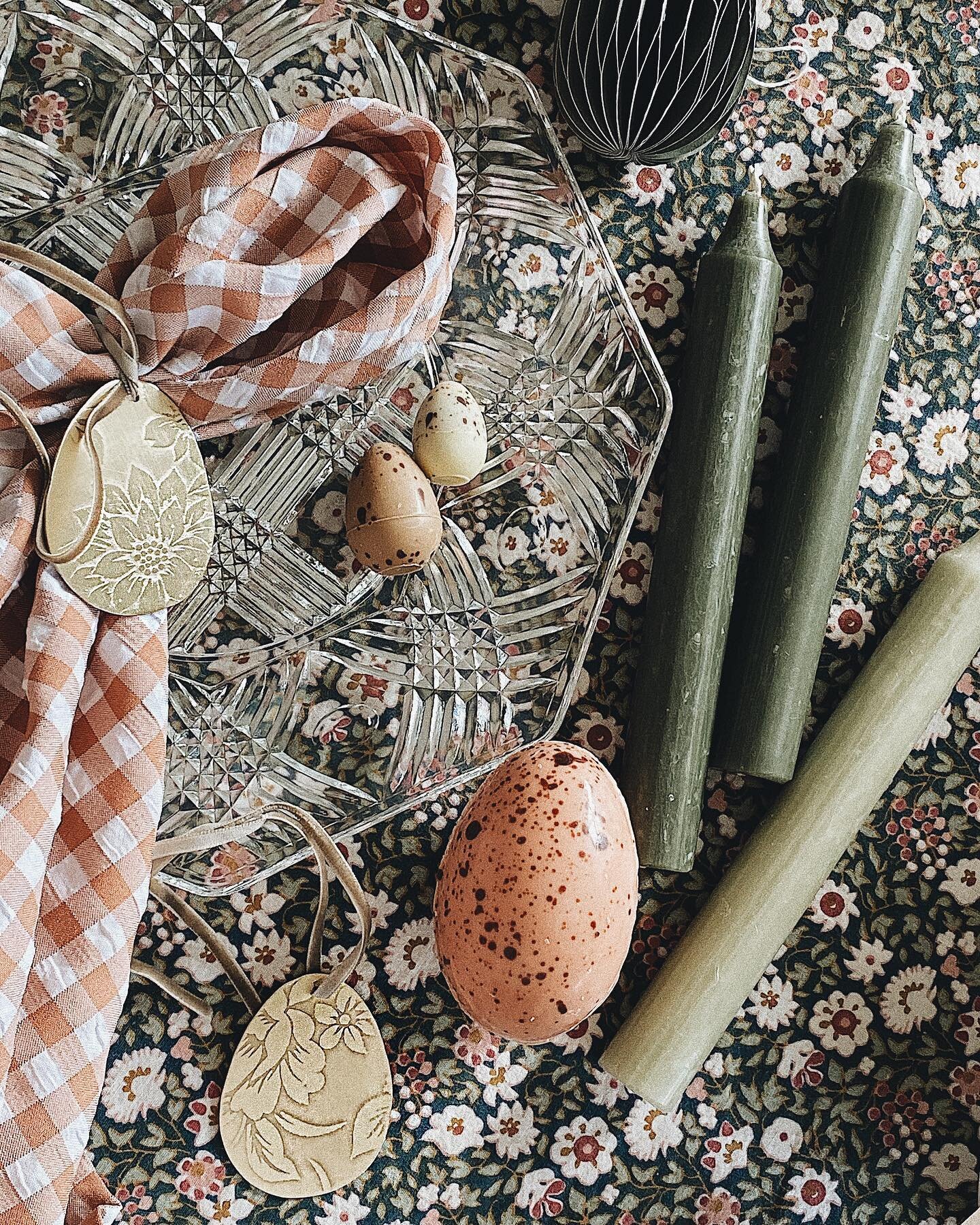 Did someone say Easter?! Today I&rsquo;ve been photographing a few new pieces ready for the new season 🤍

Floral etched eggs, handcrafted by yours truly