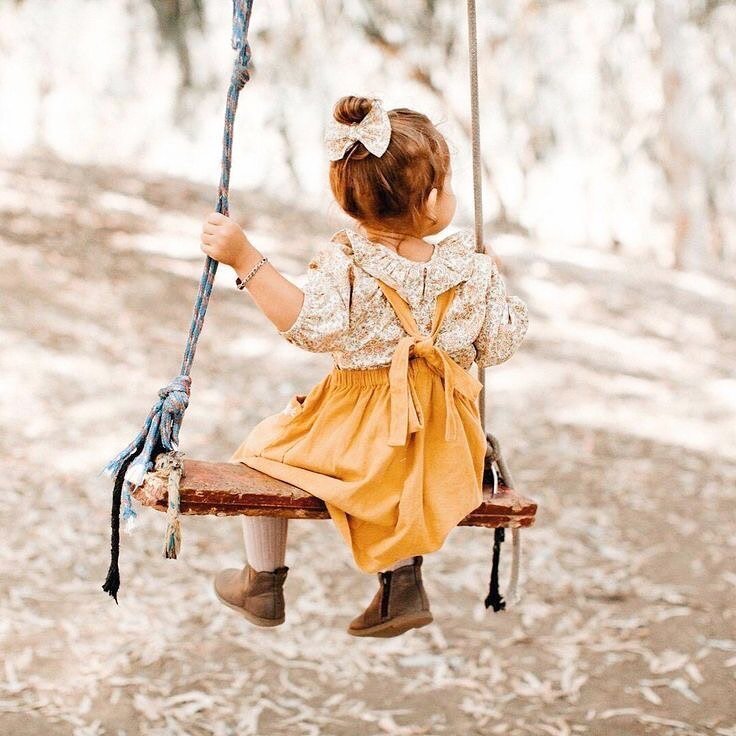 S W I N G I N G /// does your child like to swing? Or do they dislike it + get uncomfortable or upset? 
.
.
Swinging is a motion that many babies + children enjoy &mdash; but not always. Swinging activates the Vestibular System + stimulates our senso