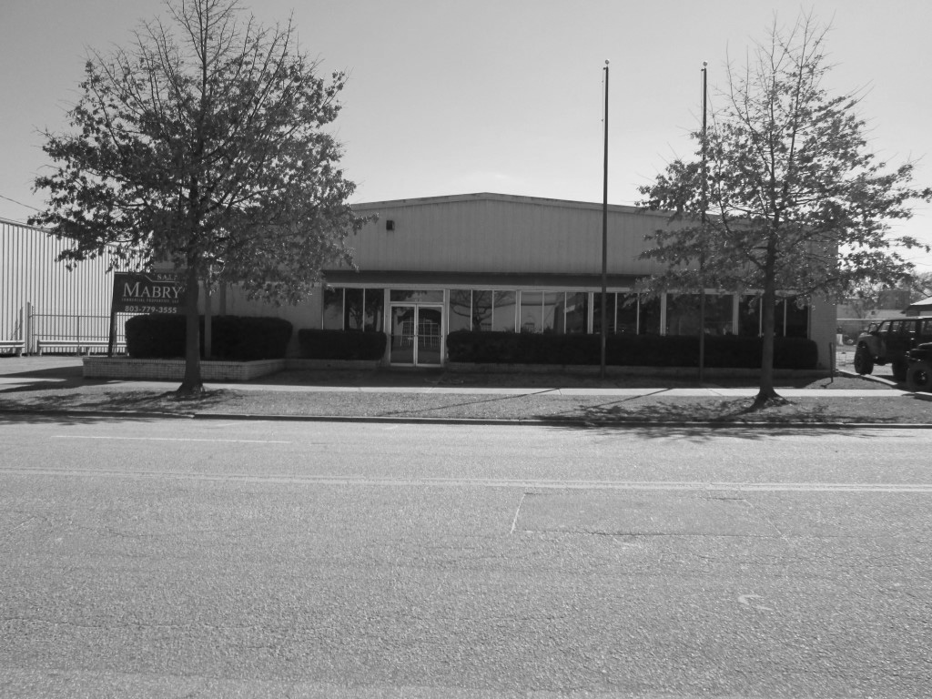 IMG_2117 (Medium)BW.jpg