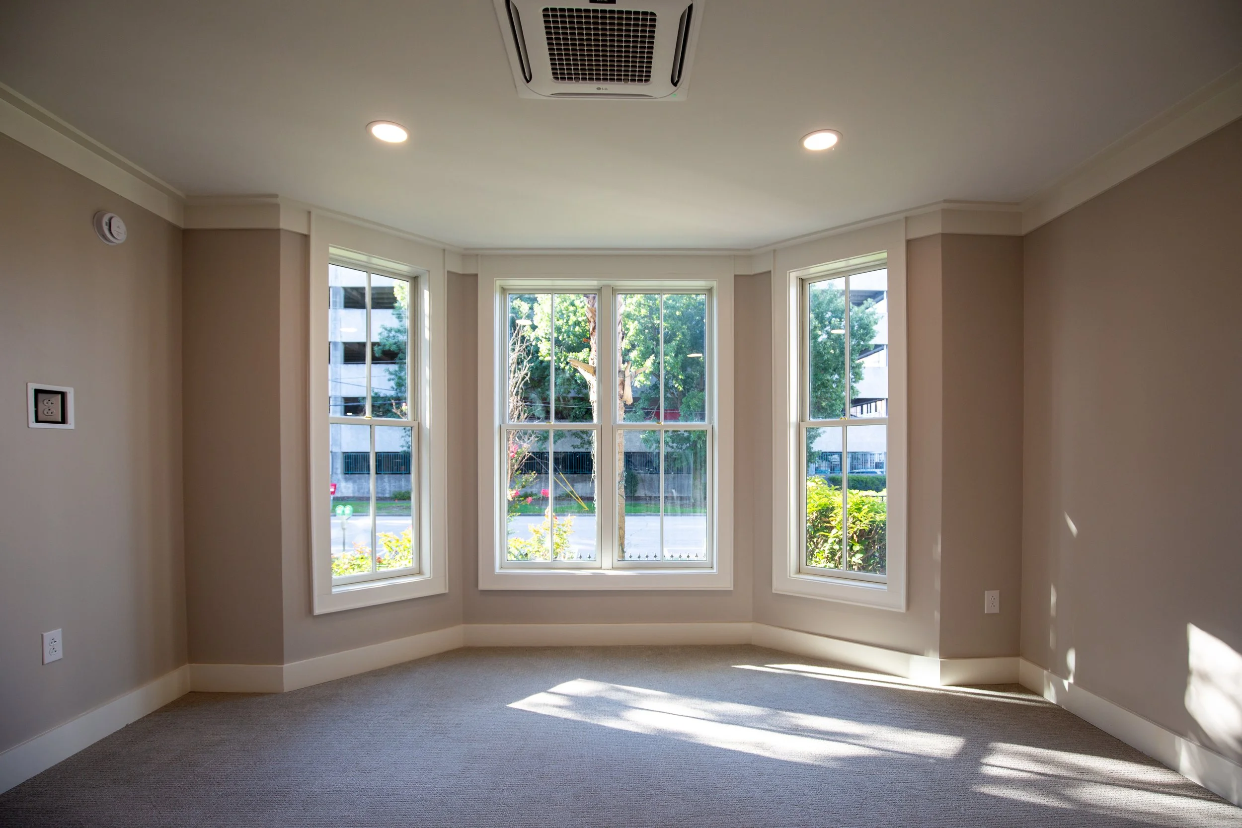 Blanding St Interior-36.jpg