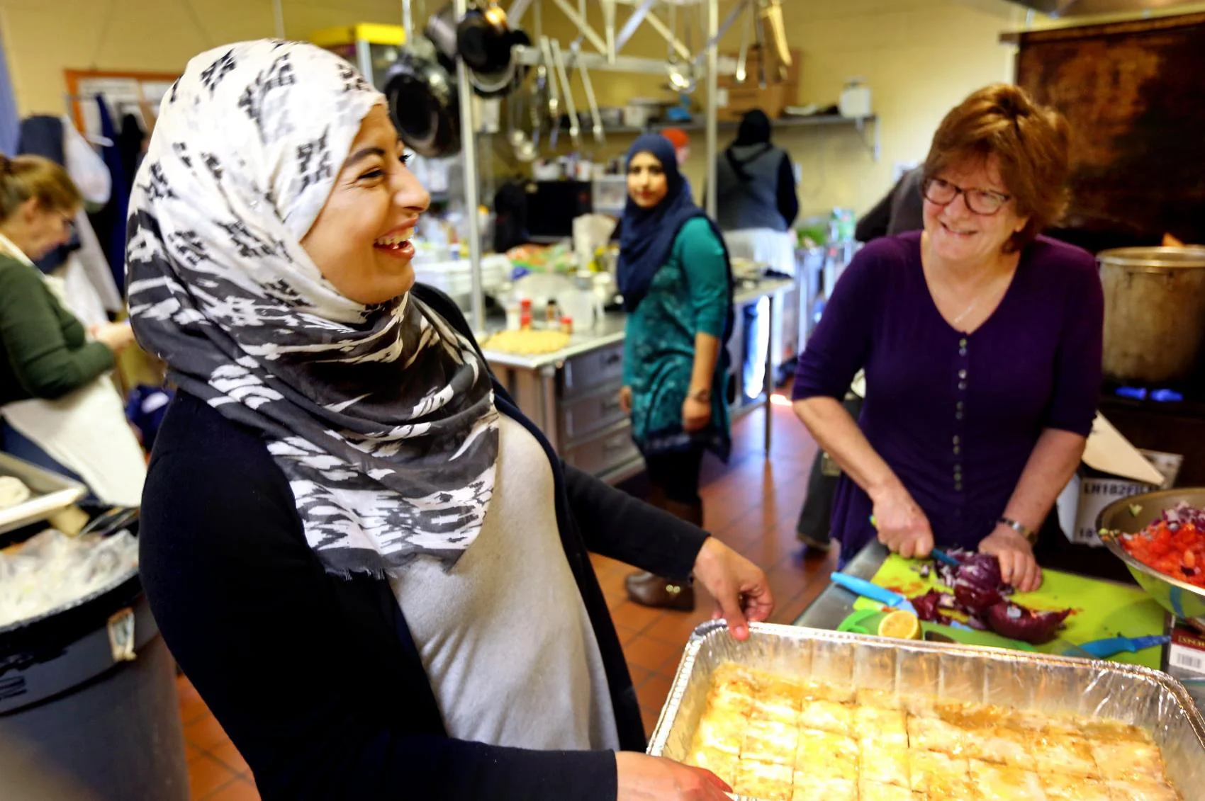 Food brings Jewish, Muslim communities in Charleston together in fellowship