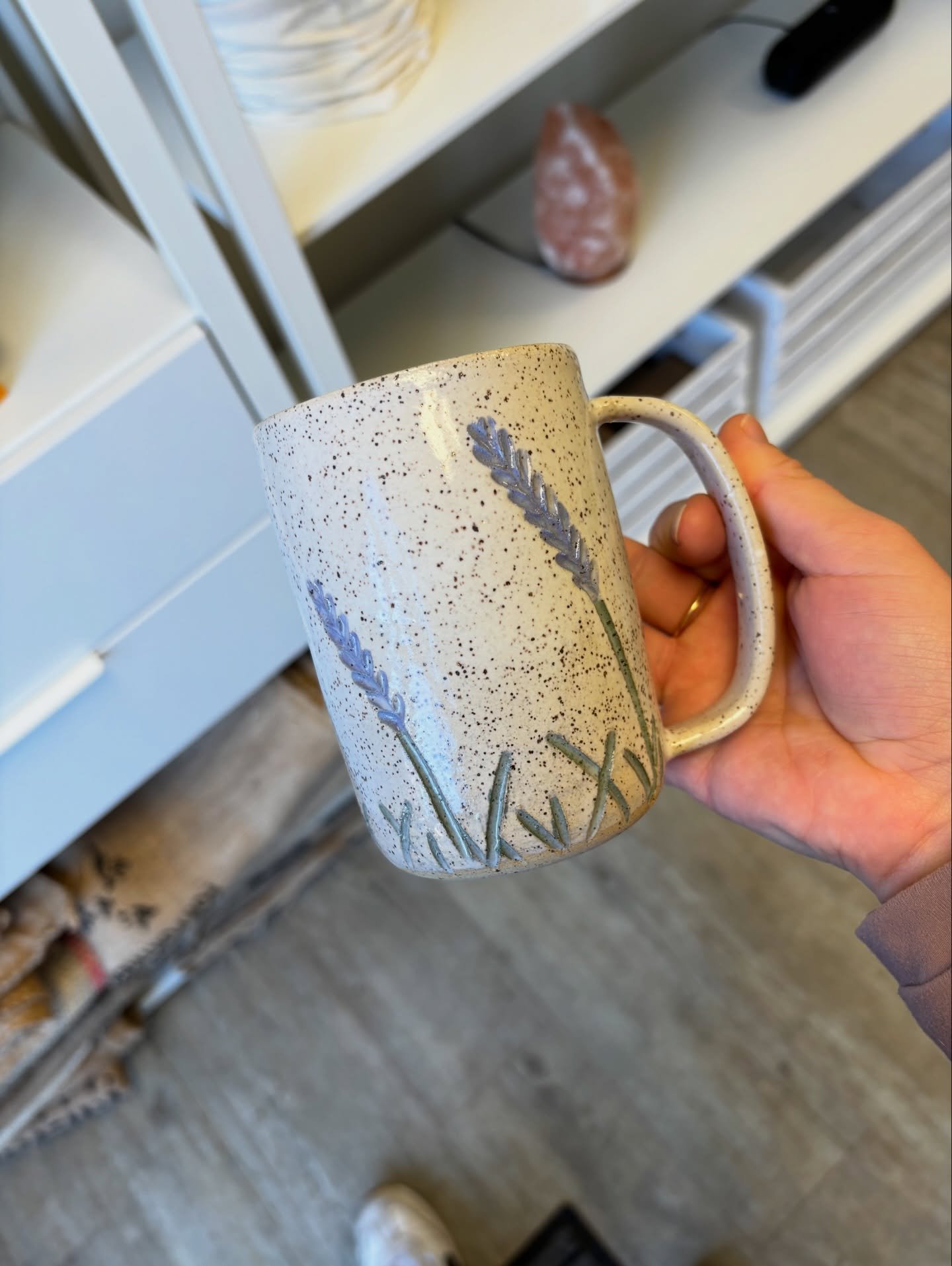 ☕️ Supporting local, supporting women, sipping beautifully ☕️ 

We&rsquo;re proud to now offer handcrafted pottery mugs by a local artists.
Functional art, made with intention&mdash;and perfect for your favorite brew.

Available in shop now 🤍

#wome
