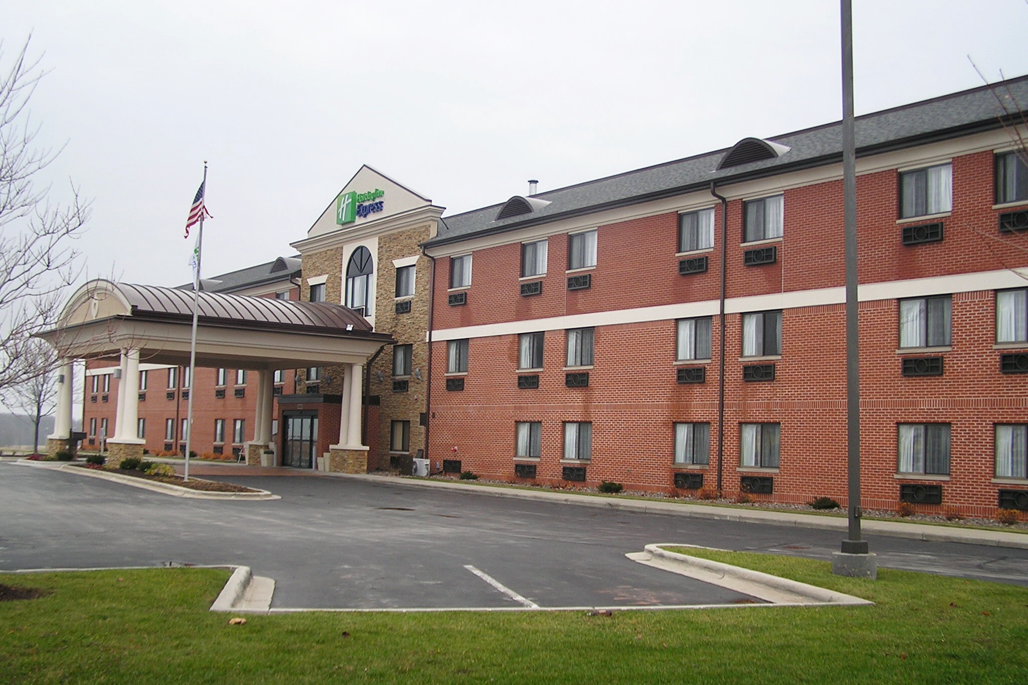 Holiday Inn Sheboygan.JPG