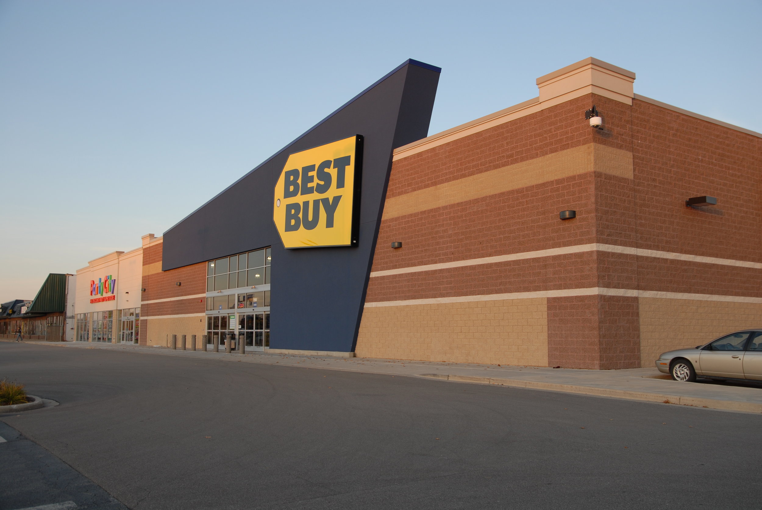 BestBuyPartyCity2.JPG