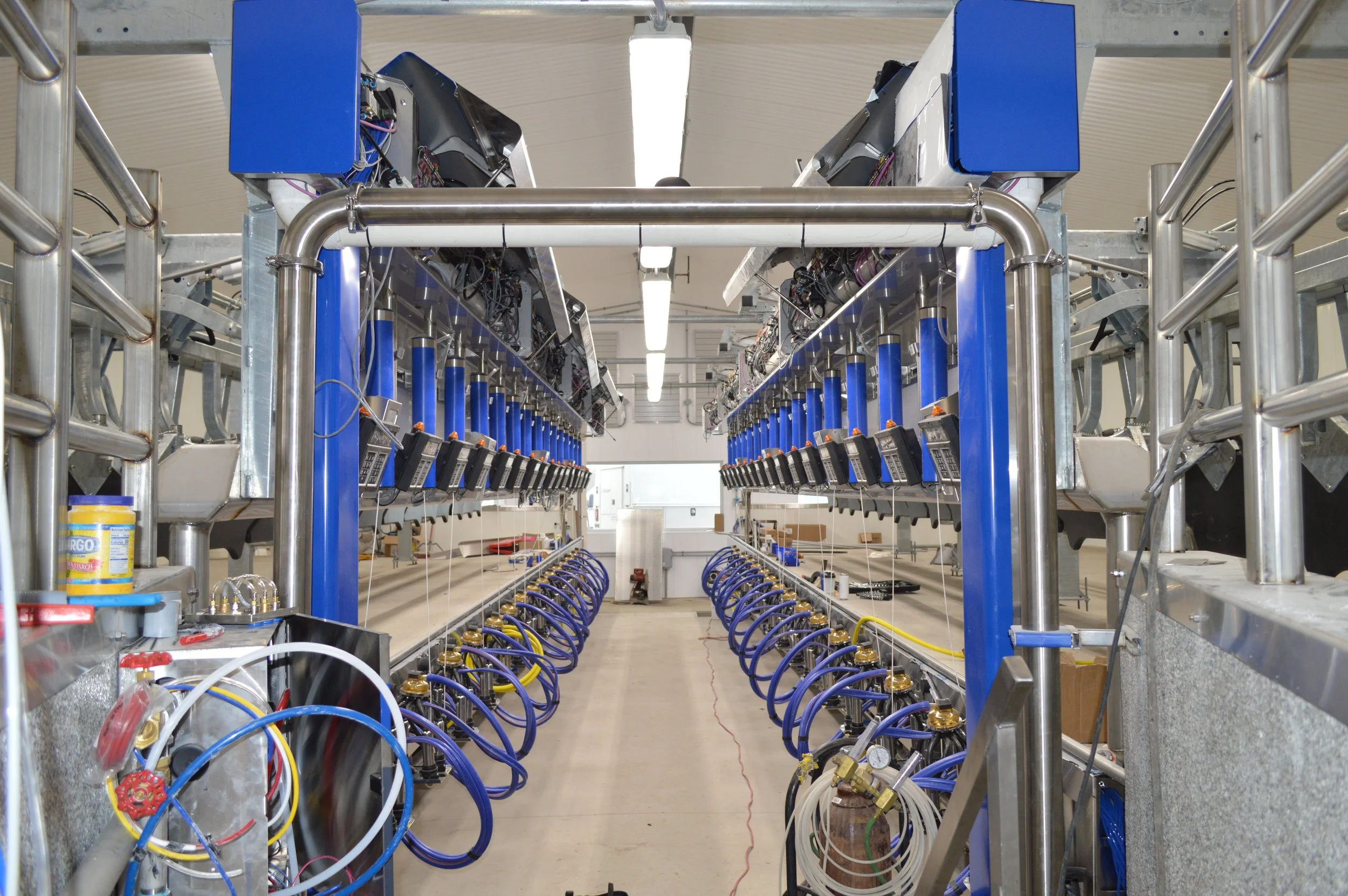 Double 16 Parallel Parlor