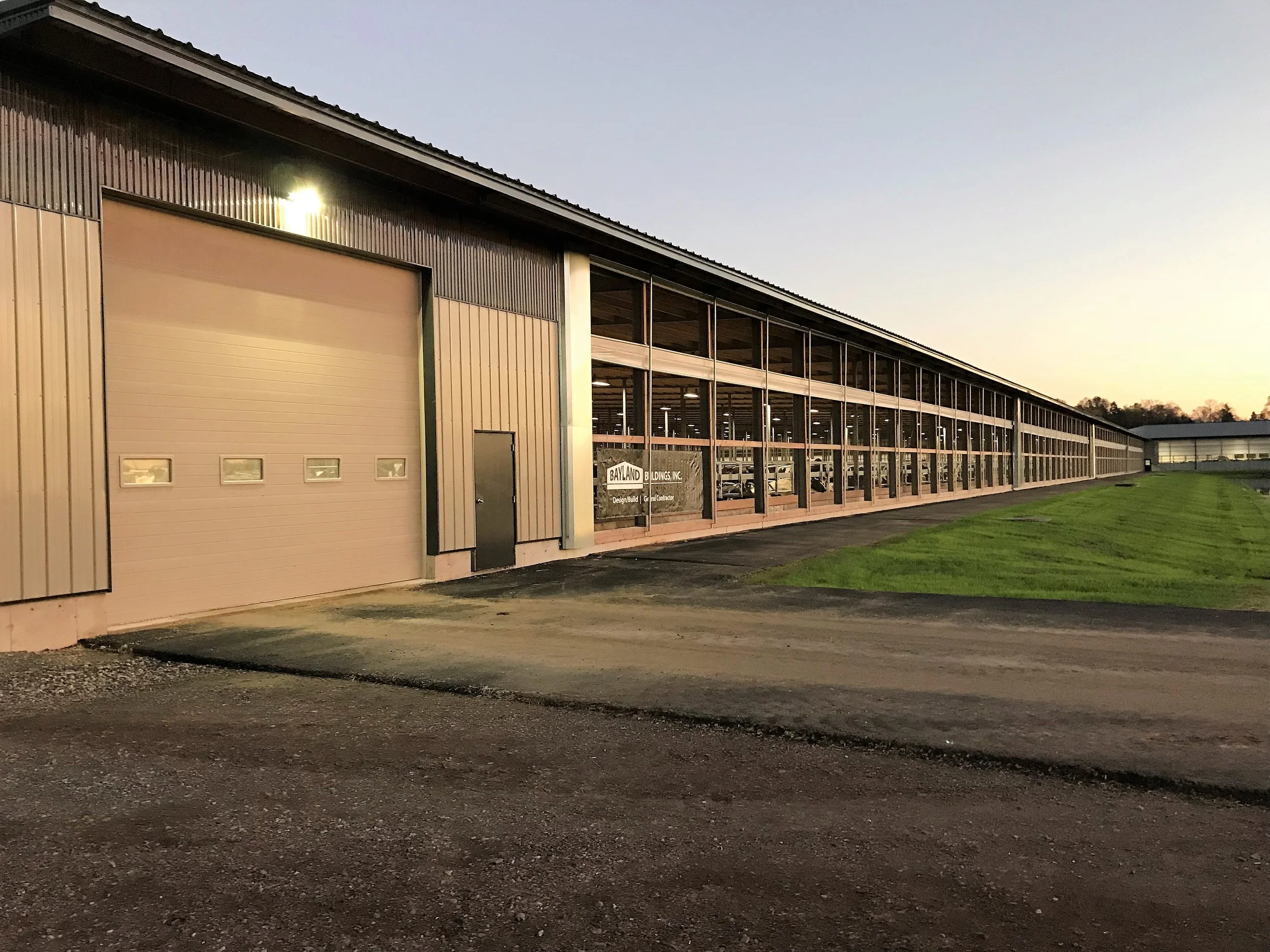 18-Row Cross Ventilated Freestall Barn