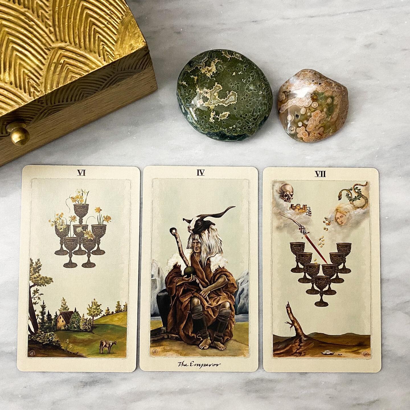 Posting these two together because of the repeat cards 🤯 Between Dusk and Dawn Tarot Challenge by @lionharts #theseptembertarot
🌅🌄
16. How can I grow within my joys or build on what I love? Six of Cups: I&rsquo;ve been doing a lot of thinking abou