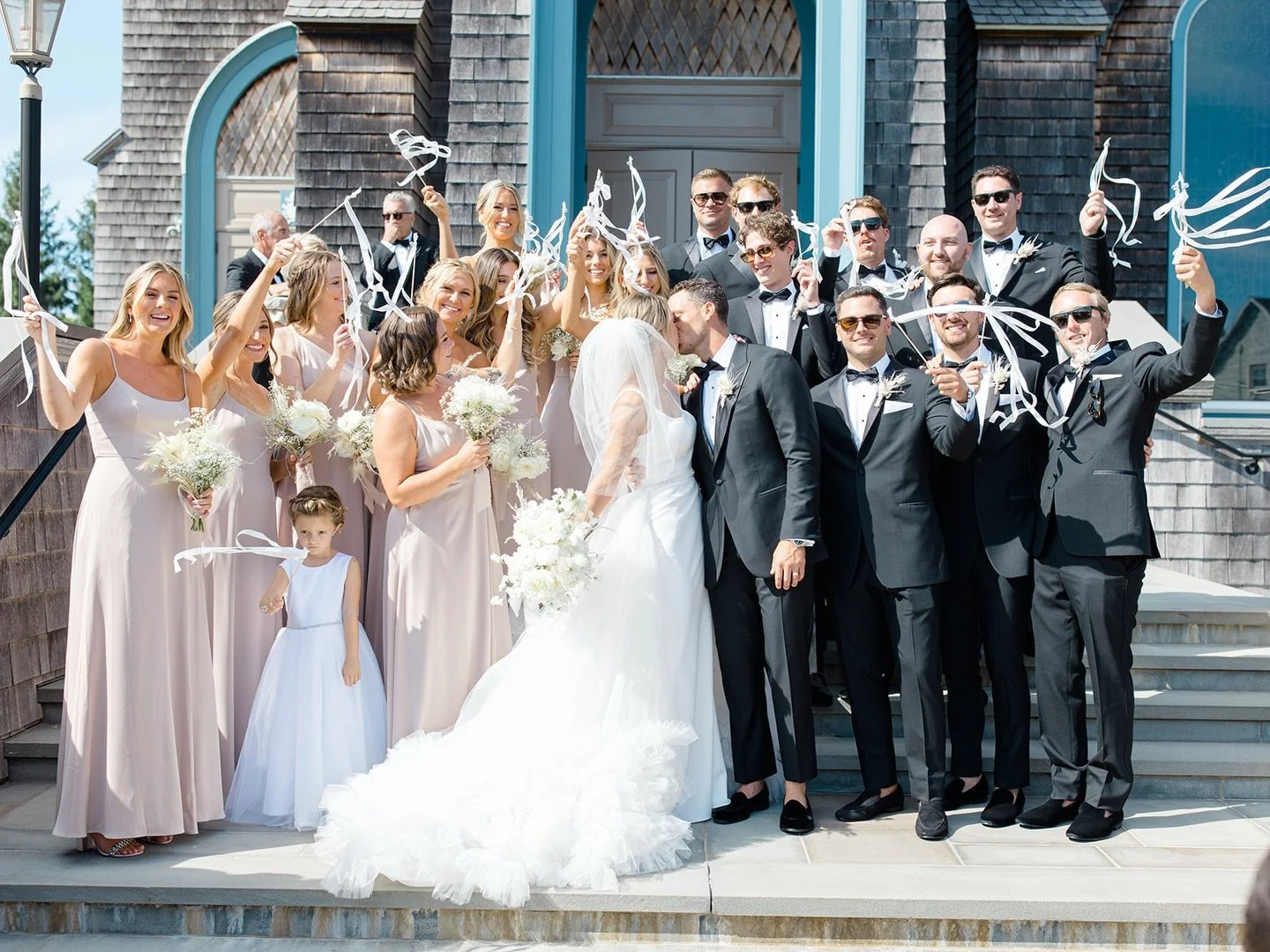 The people that make it everlasting 💫
Planning + Design: @copperandchloe
Photo: @jessaschifilliti
Venue: @oceanplaceresort
Videographer: @tonemedia
Floral: @flowerchildfloral
Hair: @bohobridalhair
Make-up: @the_perfectlook
Entertainment: @@fourshore