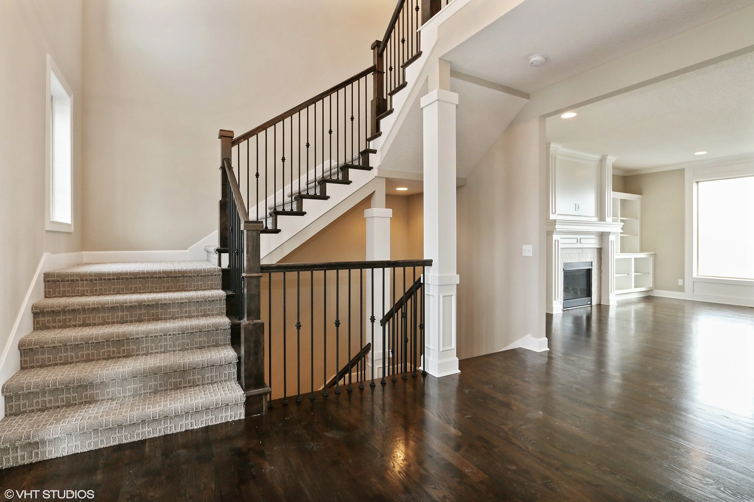 12_211SWRooseveltRidge_68_Staircase_HiRes.jpg