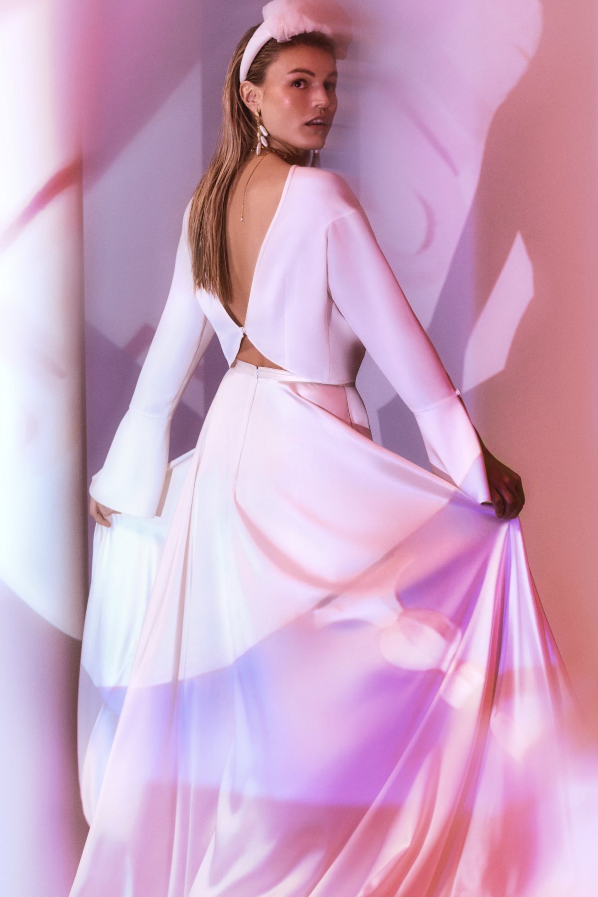 06:07:08:naimah-top-lola-rok-nour-crown-eva-janssens-bridal-cestmoi-trouwjurk-2023-web-.009.jpeg