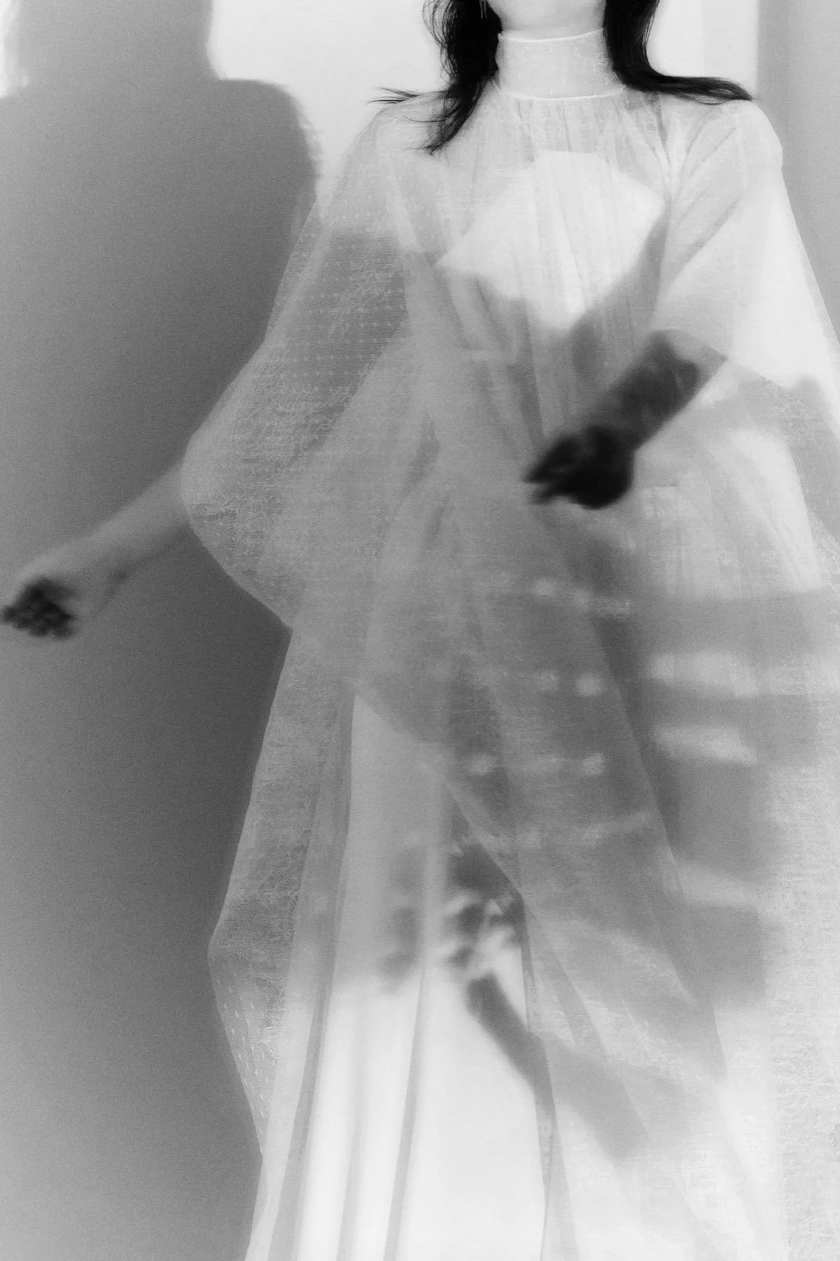 09:17:soraya-top-leila-rok-amala-cape-flower-crown-eva-janssens-bridal-cestmoi-trouwjurk-2023-web-.002.jpeg