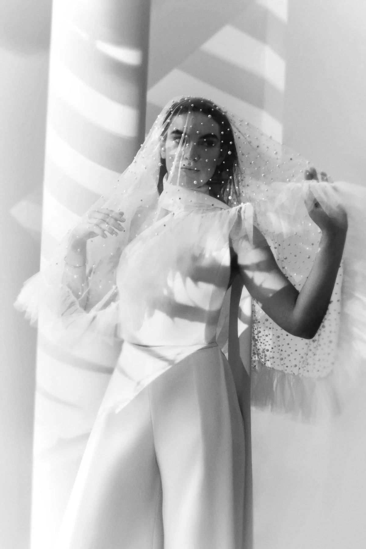 14:nabia-top-romy-broek-laneb-sluier-eva-janssens-bridal-cestmoi-trouwjurk-2023-web-.005.jpeg