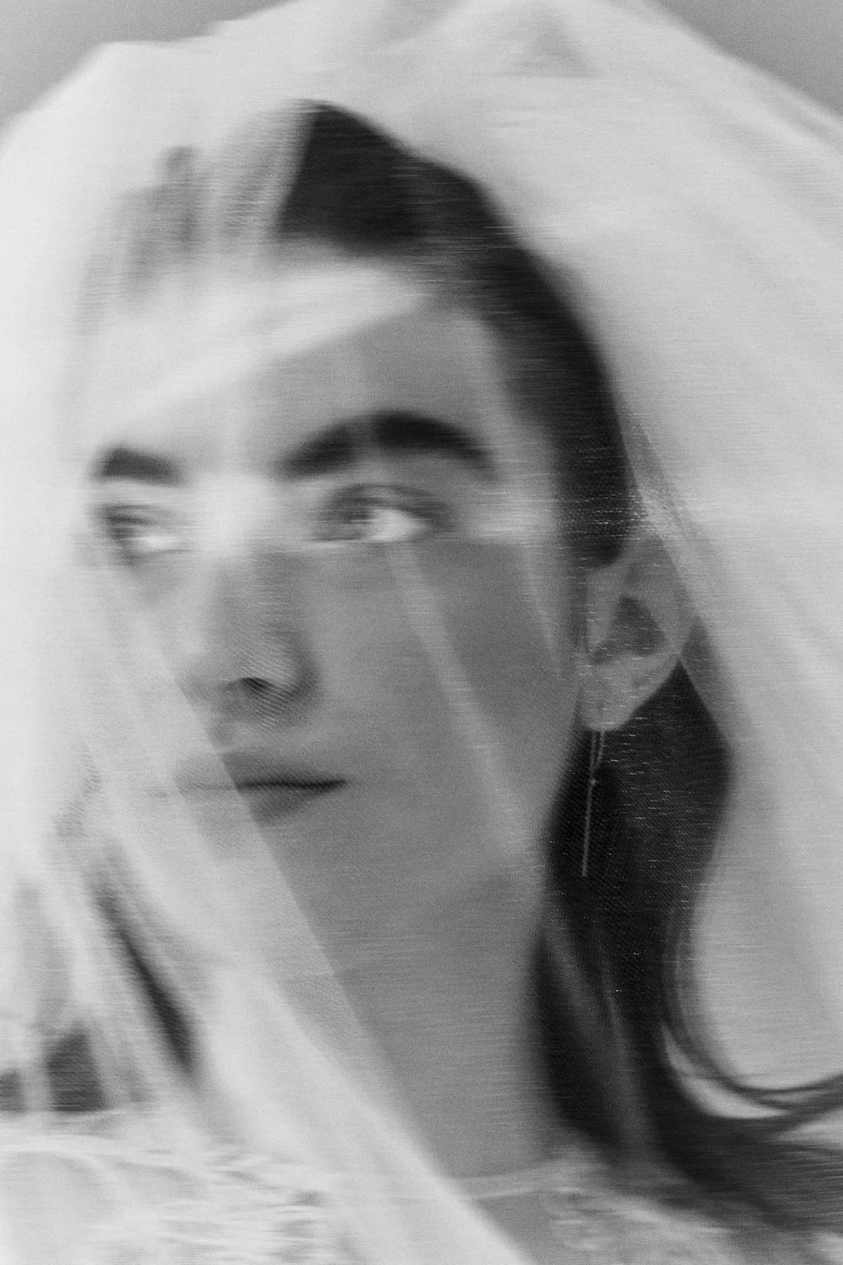24:carise-top-daria-broek-hepburn-veil-earrings-eva-janssens-bridal-cestmoi-trouwjurk-2023-web-.007.jpeg