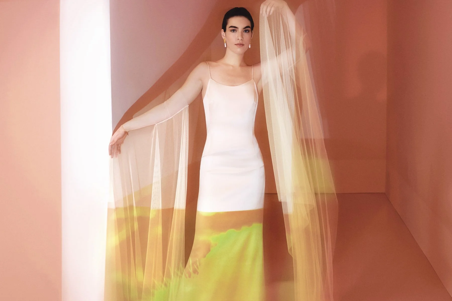 20::justine-jurk-ligne-earrings-eva-janssens-bridal-cestmoi-trouwjurk-2023-web-2.jpeg
