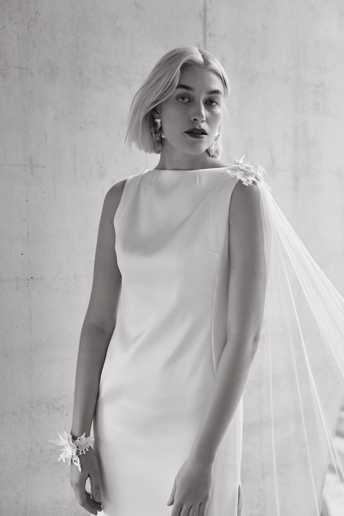 Lisa wedding dress with bridal veil detail
