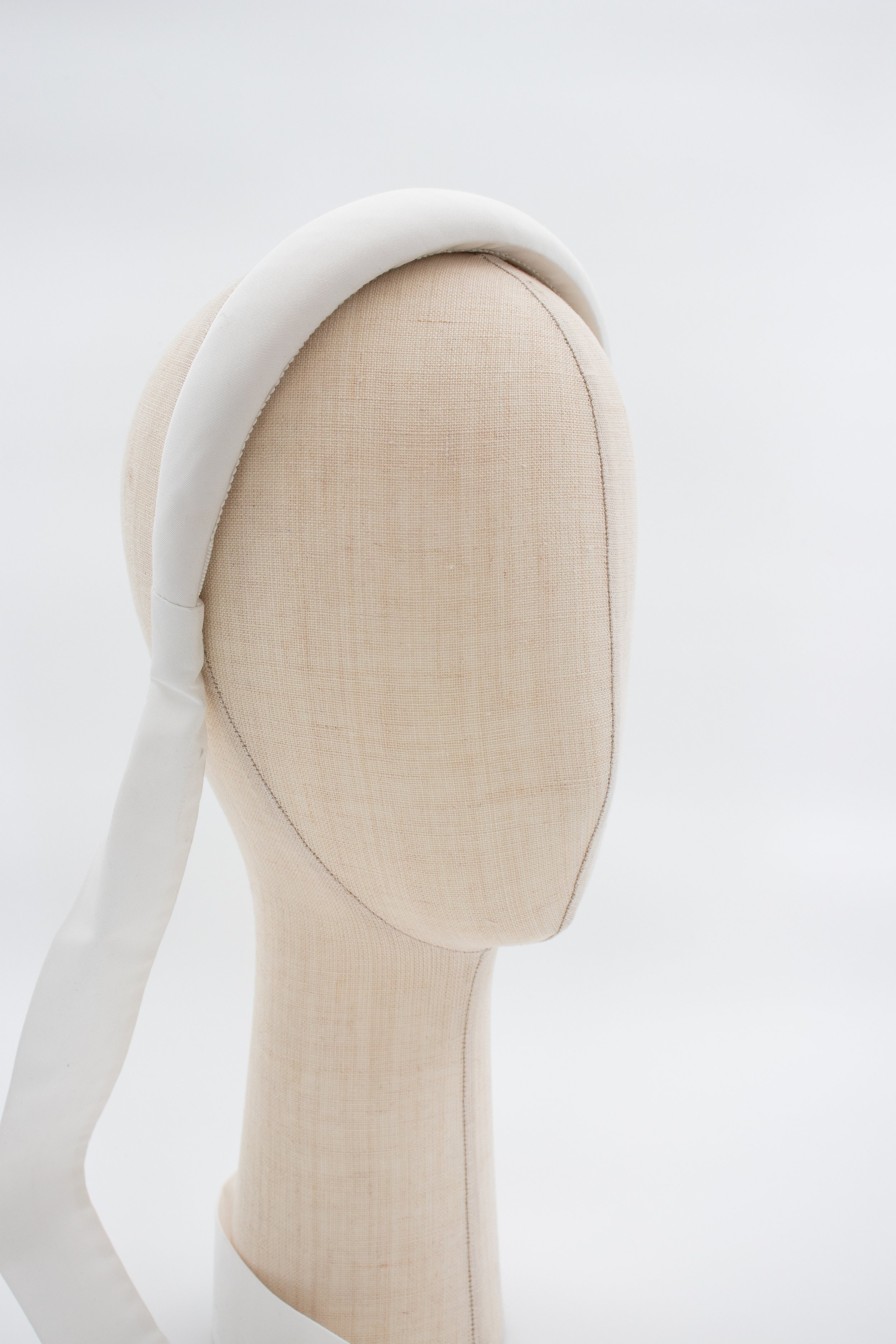 Headpiece with ribbon