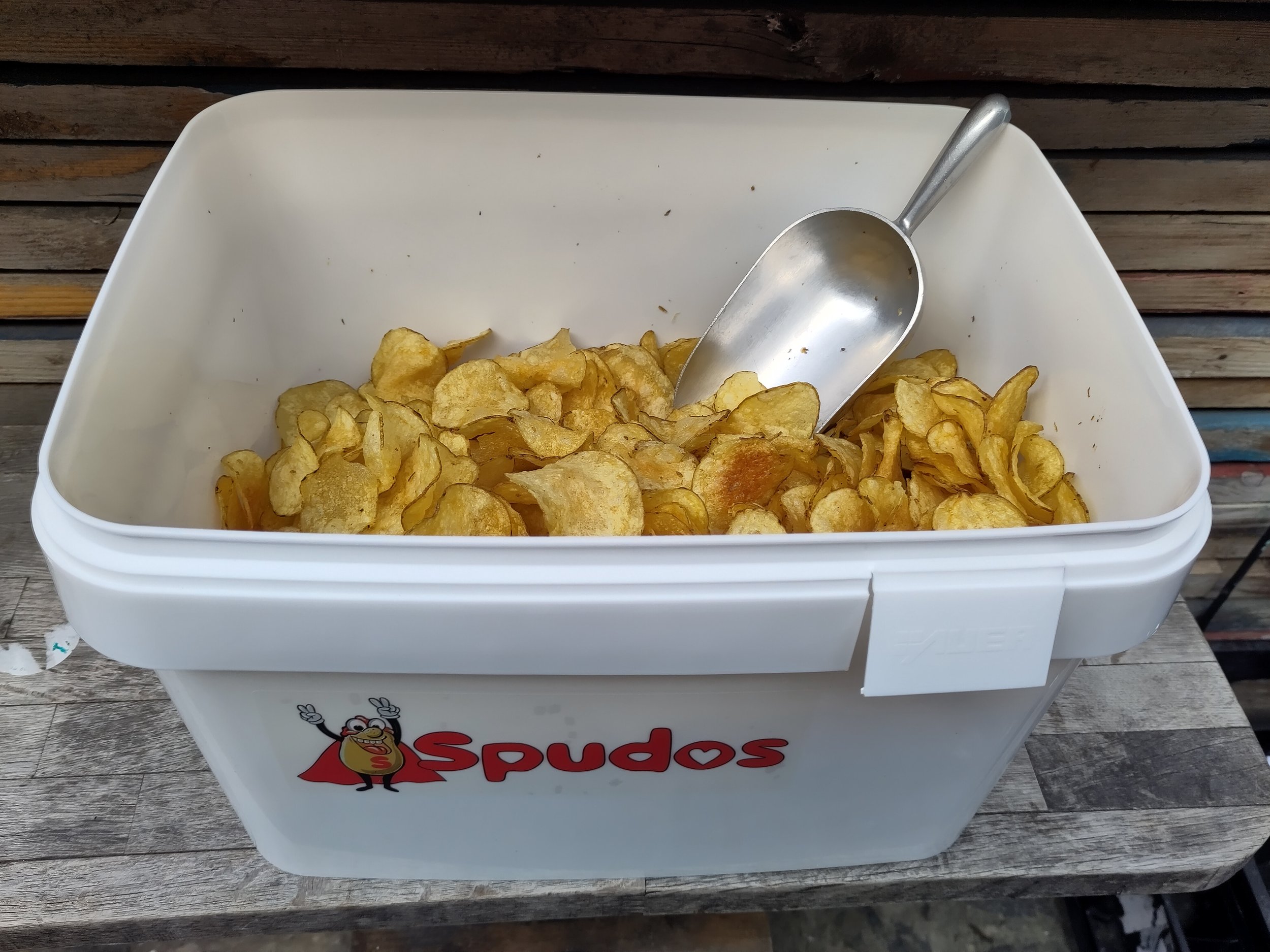 Spudos - packaging free crisps