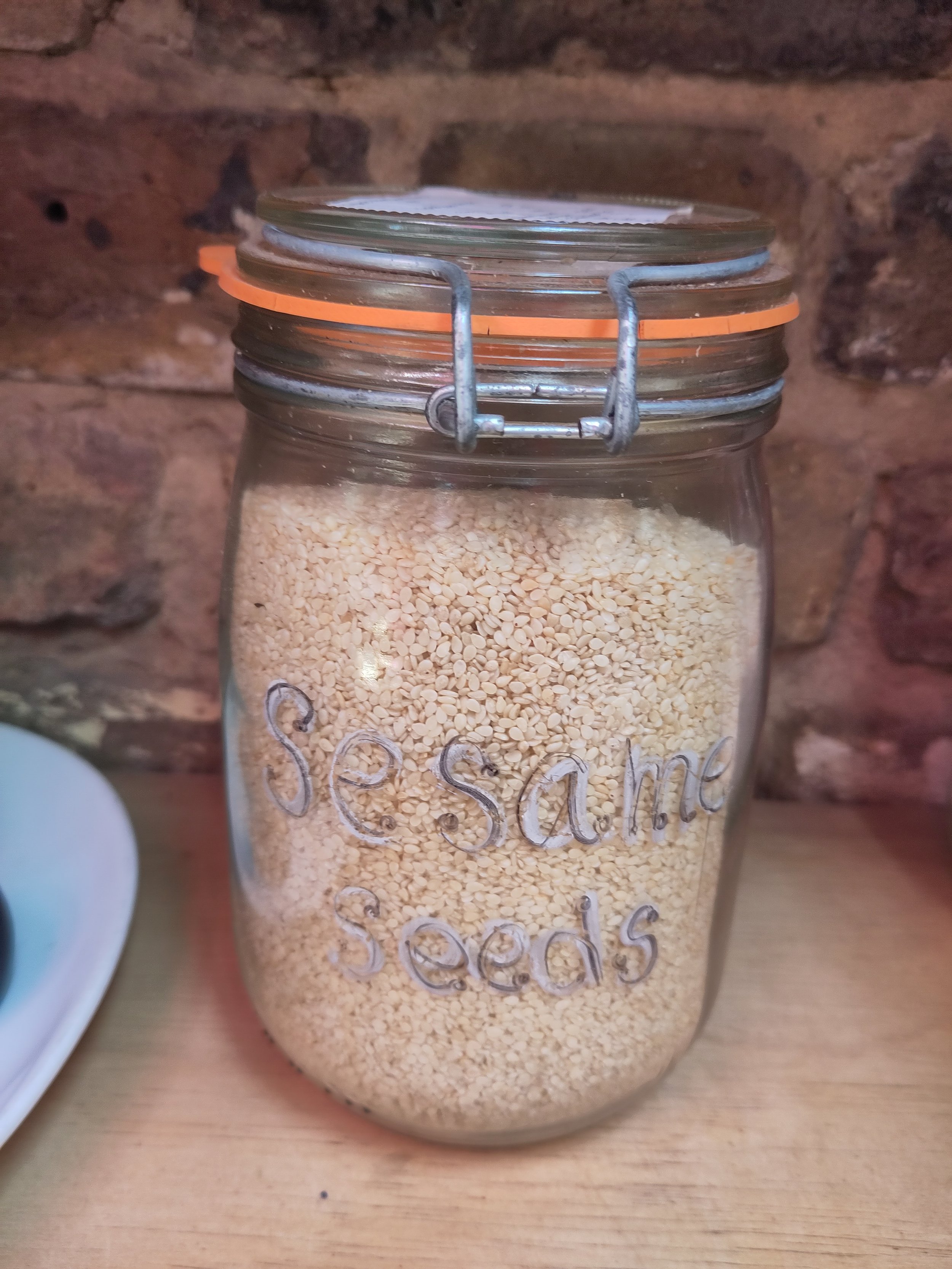 Sesame seeds.jpg